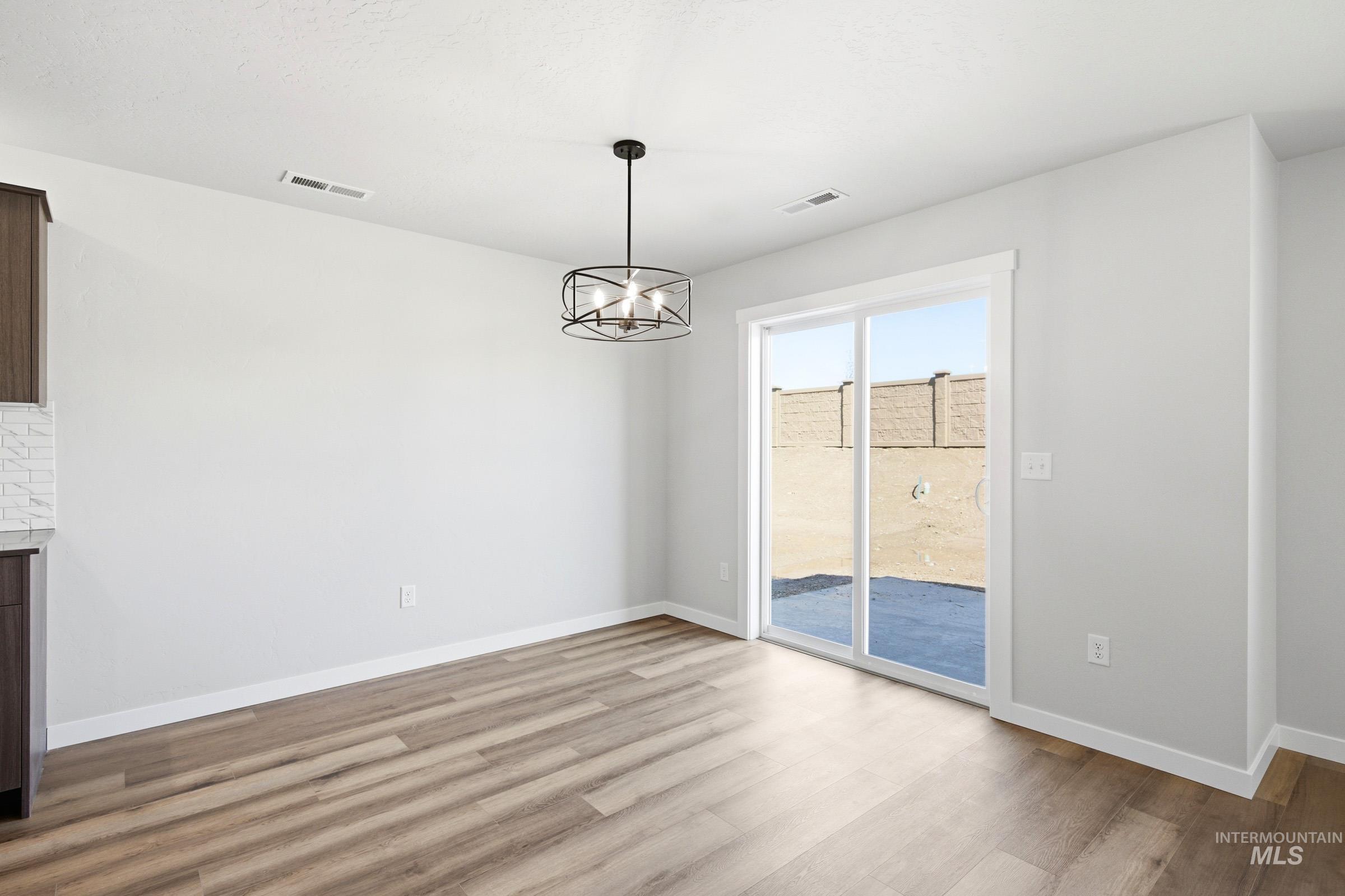 4360 N Alameda Creek Ave, Meridian, Idaho 83646, 3 Bedrooms, 2.5 Bathrooms, Residential For Sale, Price $458,990,MLS 98983676