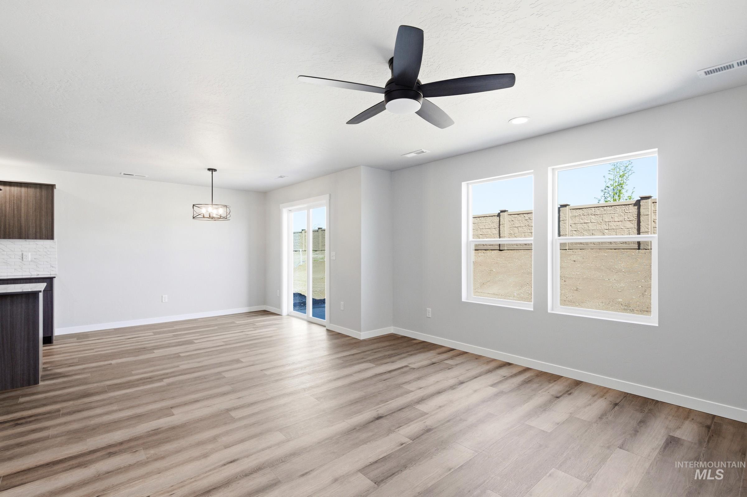 4360 N Alameda Creek Ave, Meridian, Idaho 83646, 3 Bedrooms, 2.5 Bathrooms, Residential For Sale, Price $458,990,MLS 98983676