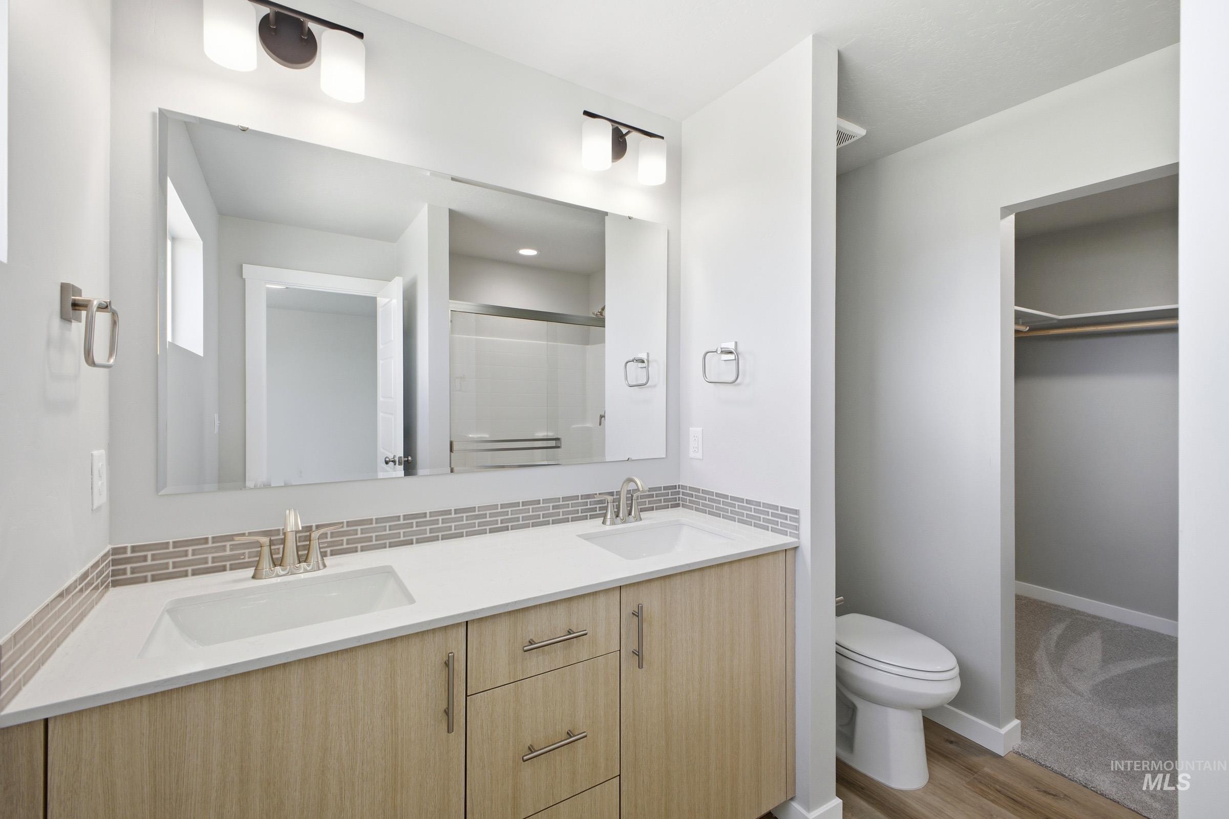 4328 N Camp Creek Ave, Meridian, Idaho 83646, 3 Bedrooms, 2.5 Bathrooms, Residential For Sale, Price $439,990,MLS 98983680