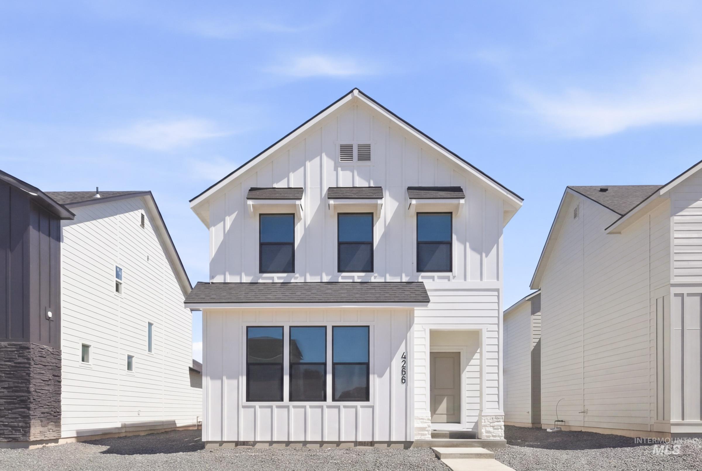 4266 N Camp Creek Ave, Meridian, Idaho 83646, 3 Bedrooms, 2.5 Bathrooms, Residential For Sale, Price $472,990,MLS 98983682