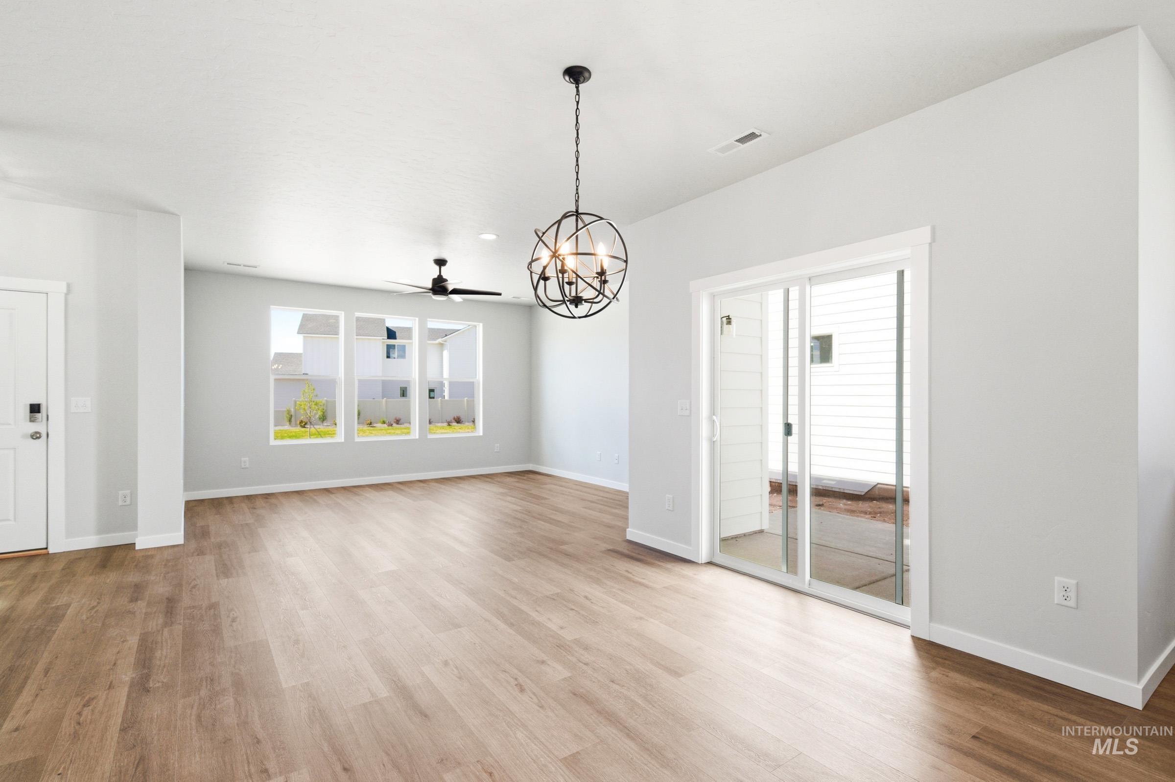 4266 N Camp Creek Ave, Meridian, Idaho 83646, 3 Bedrooms, 2.5 Bathrooms, Residential For Sale, Price $472,990,MLS 98983682