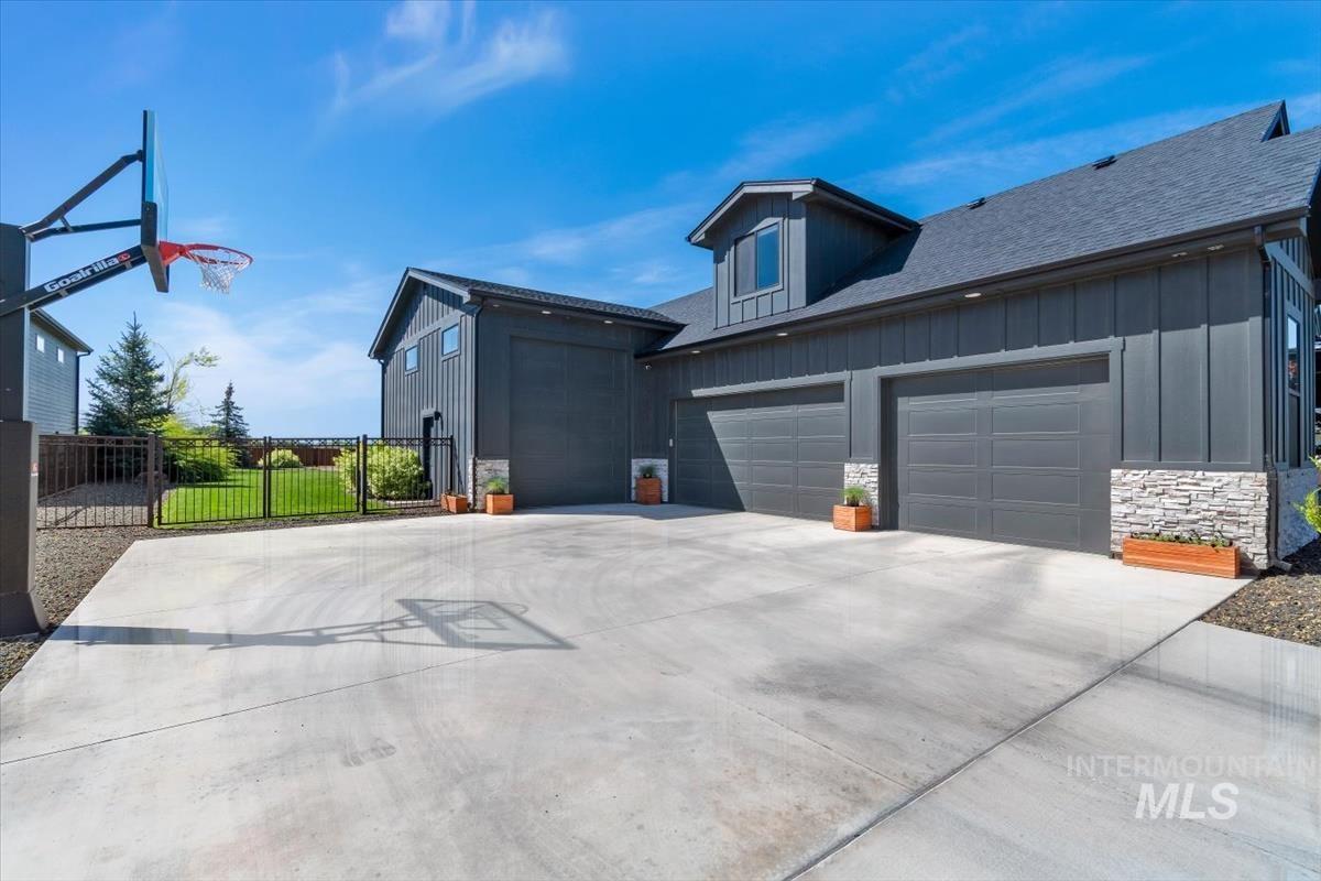 1521 W Kamet Ct, Nampa, Idaho 83686, 4 Bedrooms, 4.5 Bathrooms, Residential For Sale, Price $1,450,000,MLS 98983684