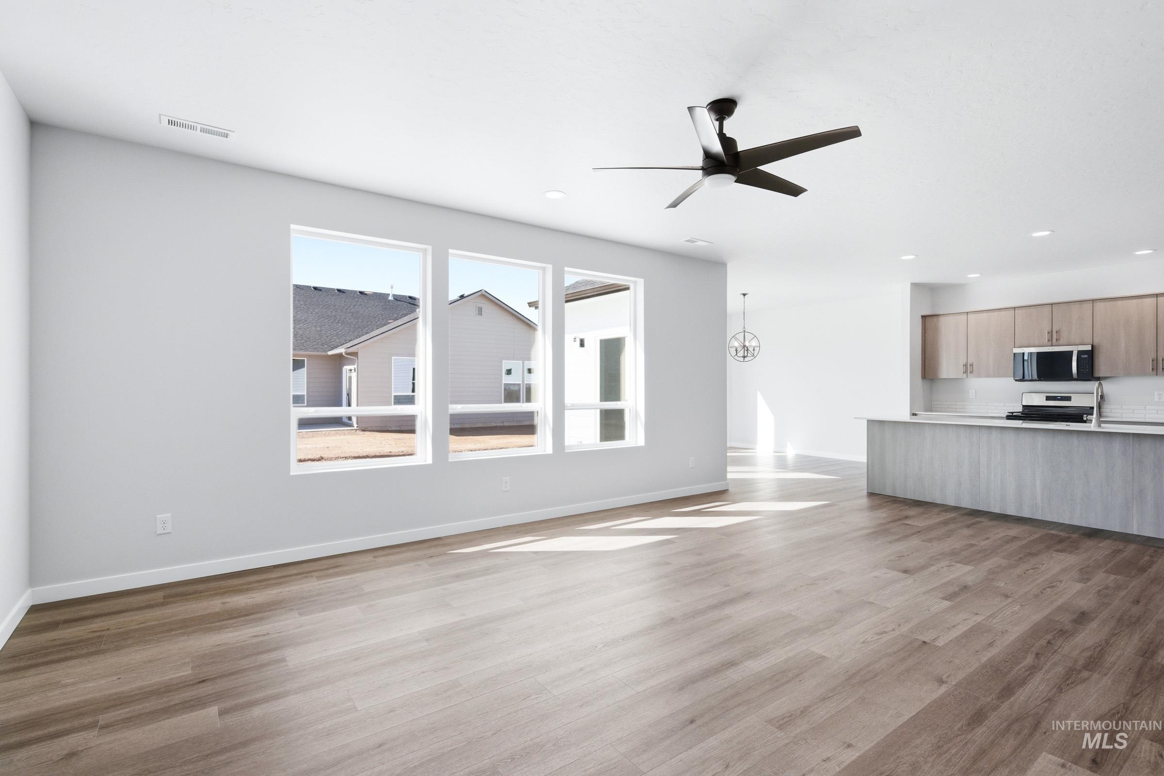 8381 E Cool River Lp, Nampa, Idaho 83687, 4 Bedrooms, 2 Bathrooms, Residential For Sale, Price $533,990,MLS 98983685