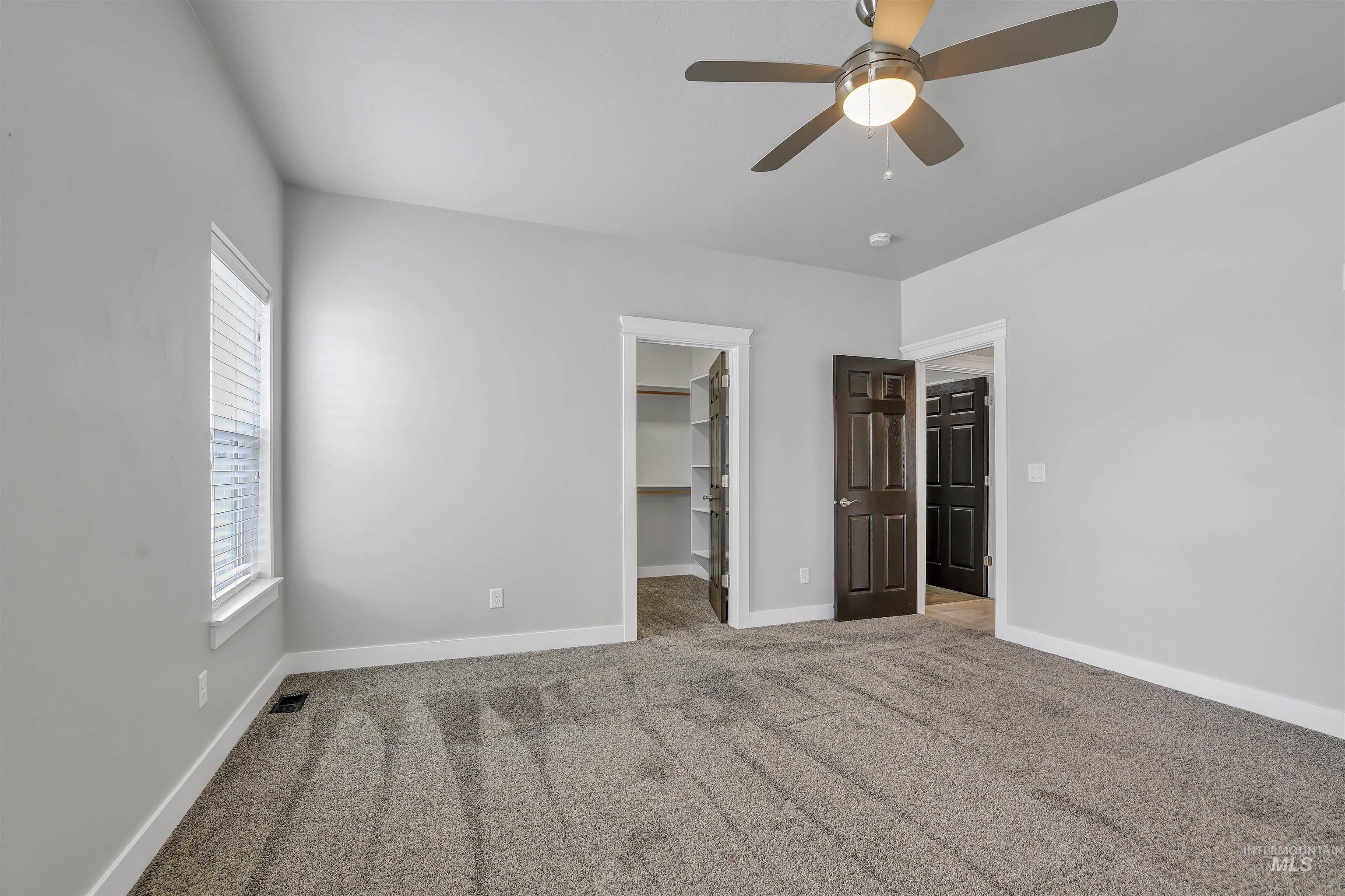 1082 White Birch Ave, Twin Falls, Idaho 83301, 3 Bedrooms, 3 Bathrooms, Residential For Sale, Price $469,000,MLS 98983689