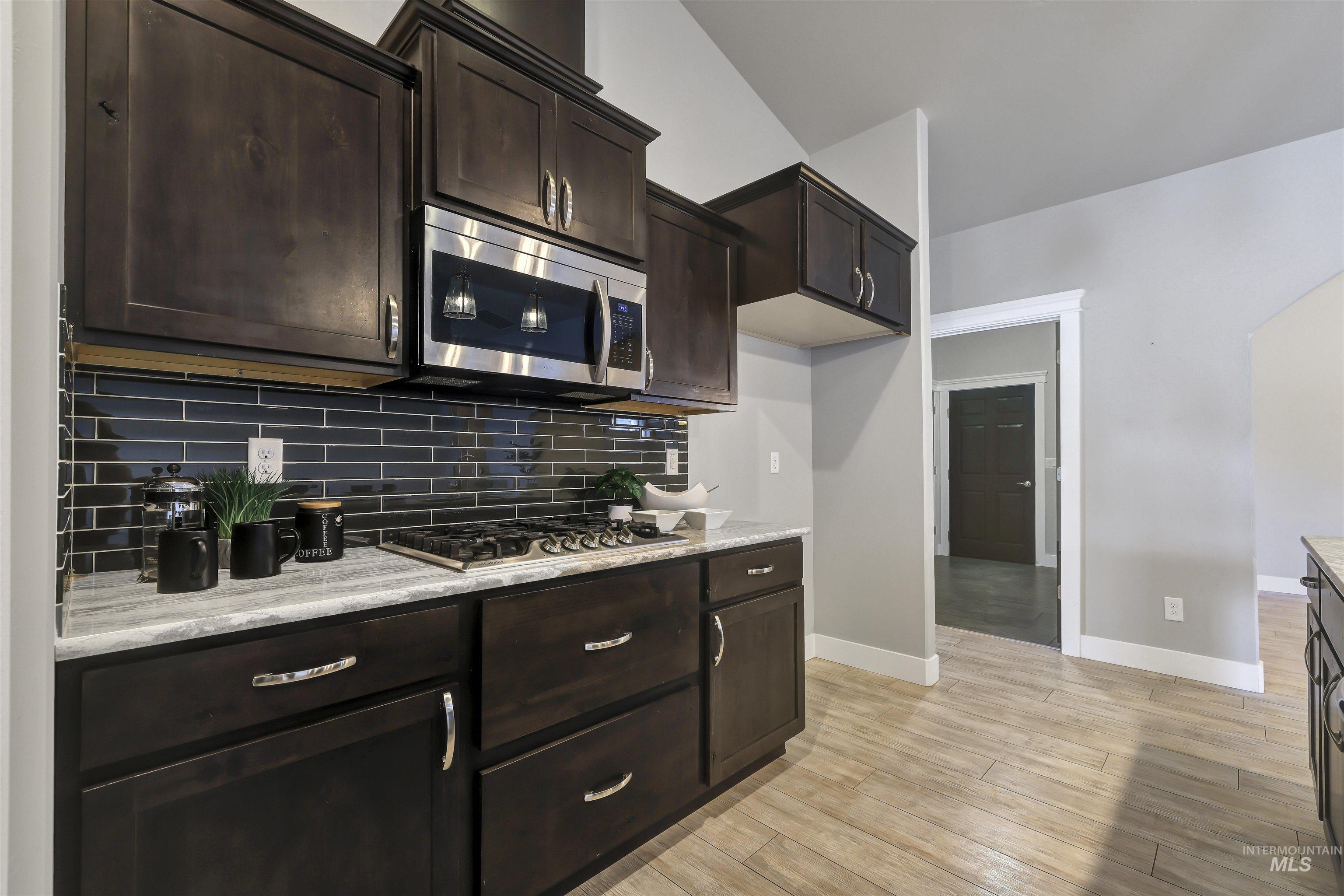 1082 White Birch Ave, Twin Falls, Idaho 83301, 3 Bedrooms, 3 Bathrooms, Residential For Sale, Price $469,000,MLS 98983689
