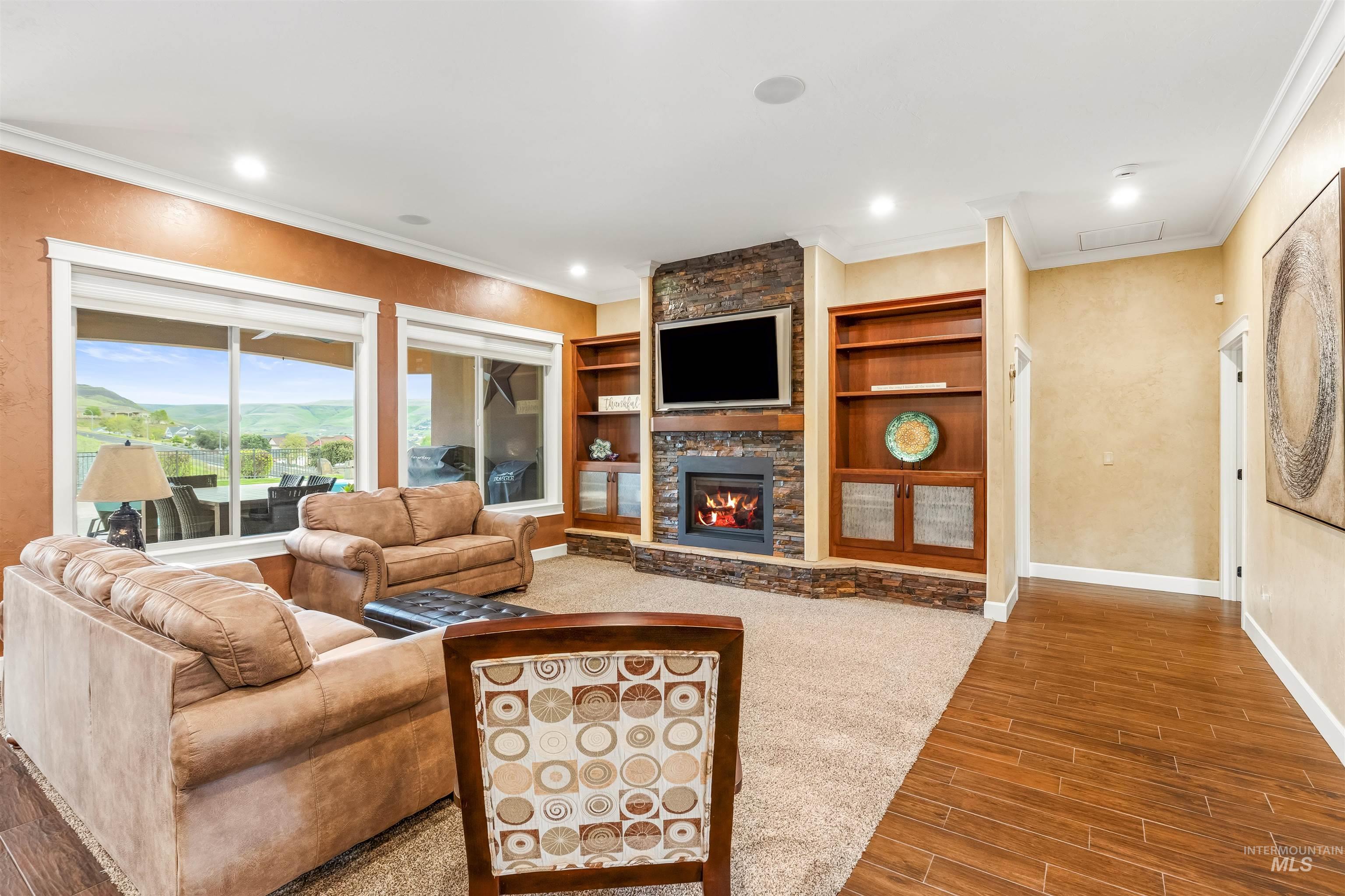 3703 Rio Vista Dr., Lewiston, Idaho 83501, 5 Bedrooms, 3 Bathrooms, Residential For Sale, Price $1,275,000, 98983690