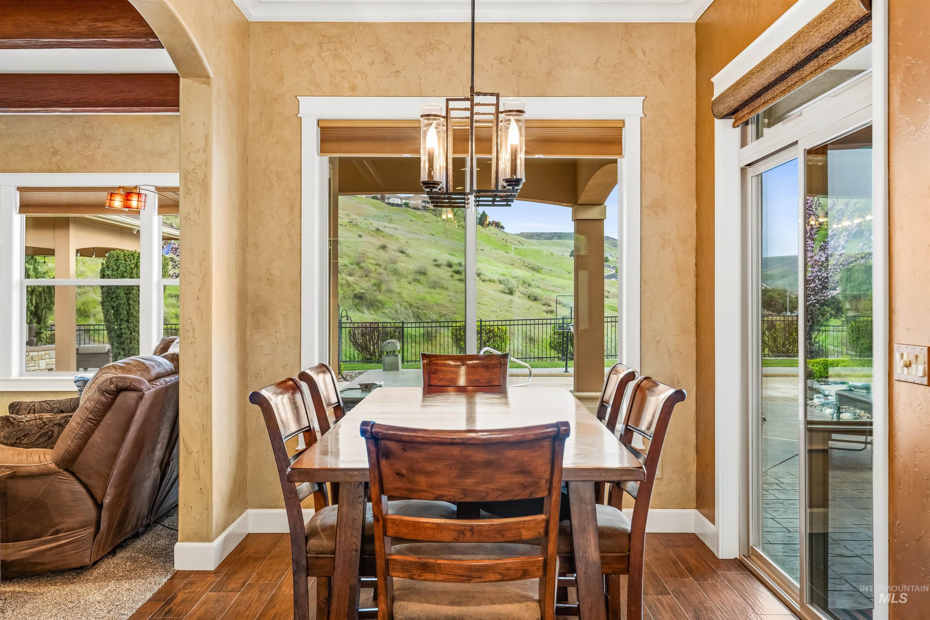 3703 Rio Vista Dr., Lewiston, Idaho 83501, 5 Bedrooms, 3 Bathrooms, Residential For Sale, Price $1,275,000, 98983690