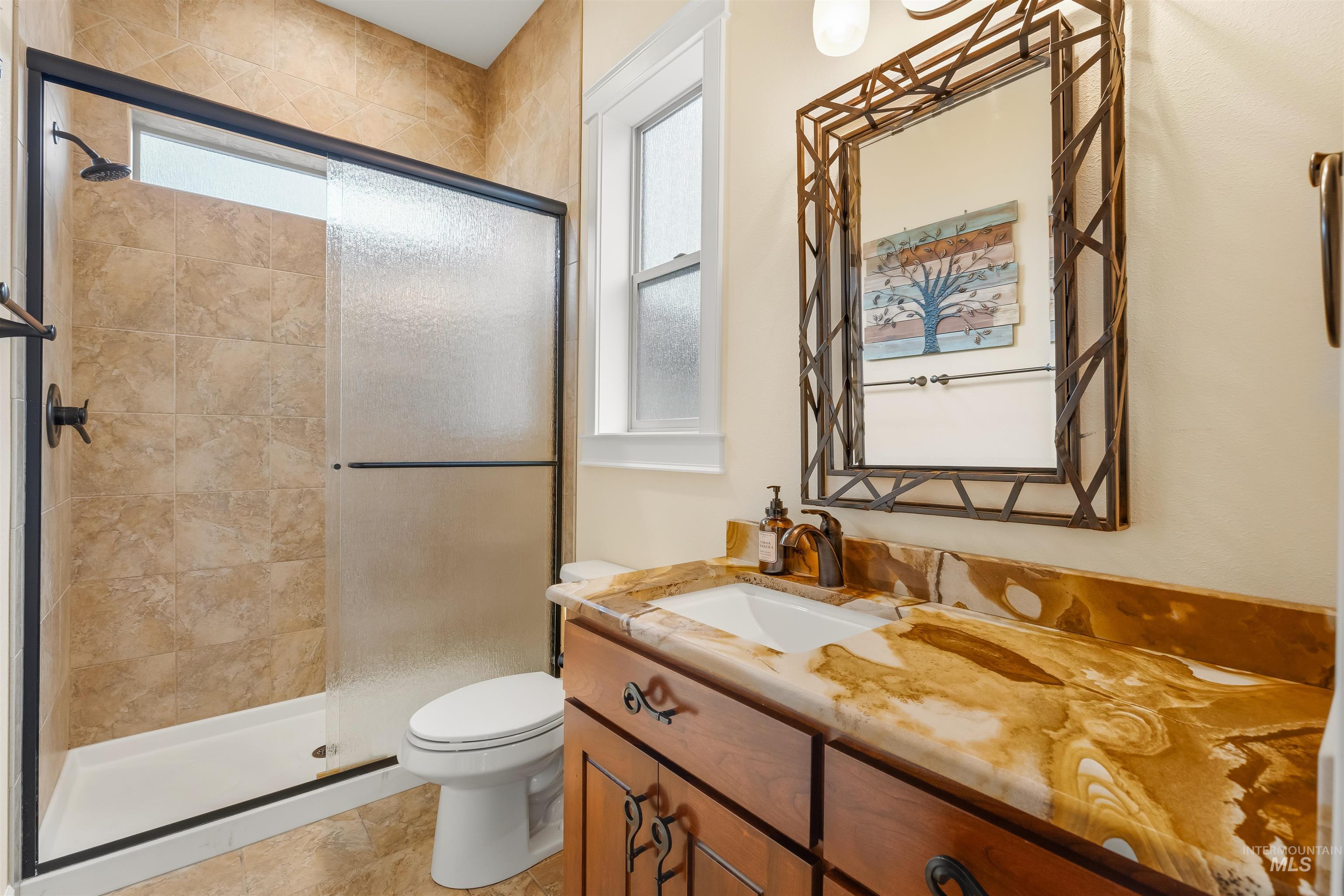 3703 Rio Vista Dr., Lewiston, Idaho 83501, 5 Bedrooms, 3 Bathrooms, Residential For Sale, Price $1,275,000, 98983690