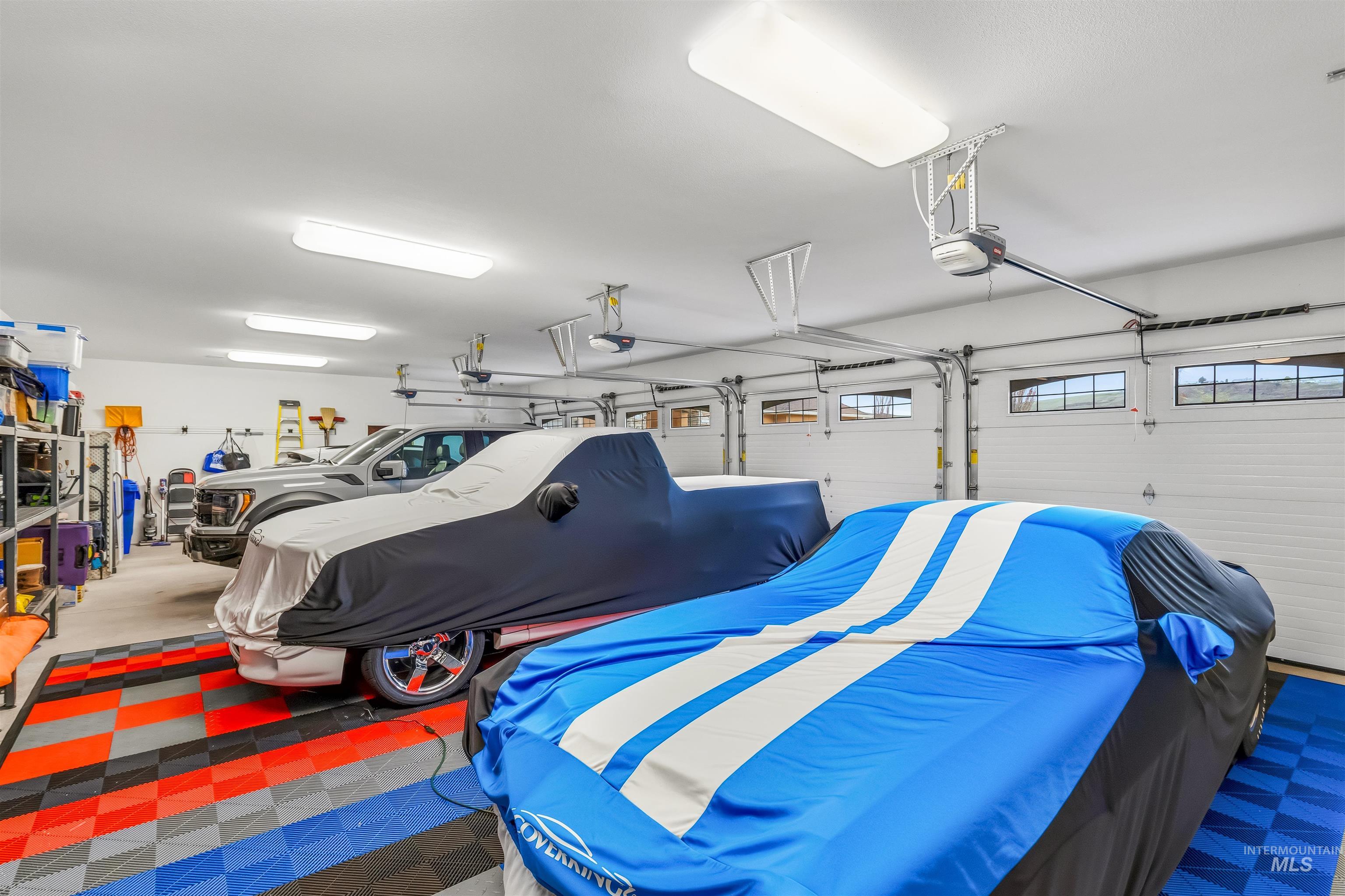 3703 Rio Vista Dr., Lewiston, Idaho 83501, 5 Bedrooms, 3 Bathrooms, Residential For Sale, Price $1,275,000, 98983690