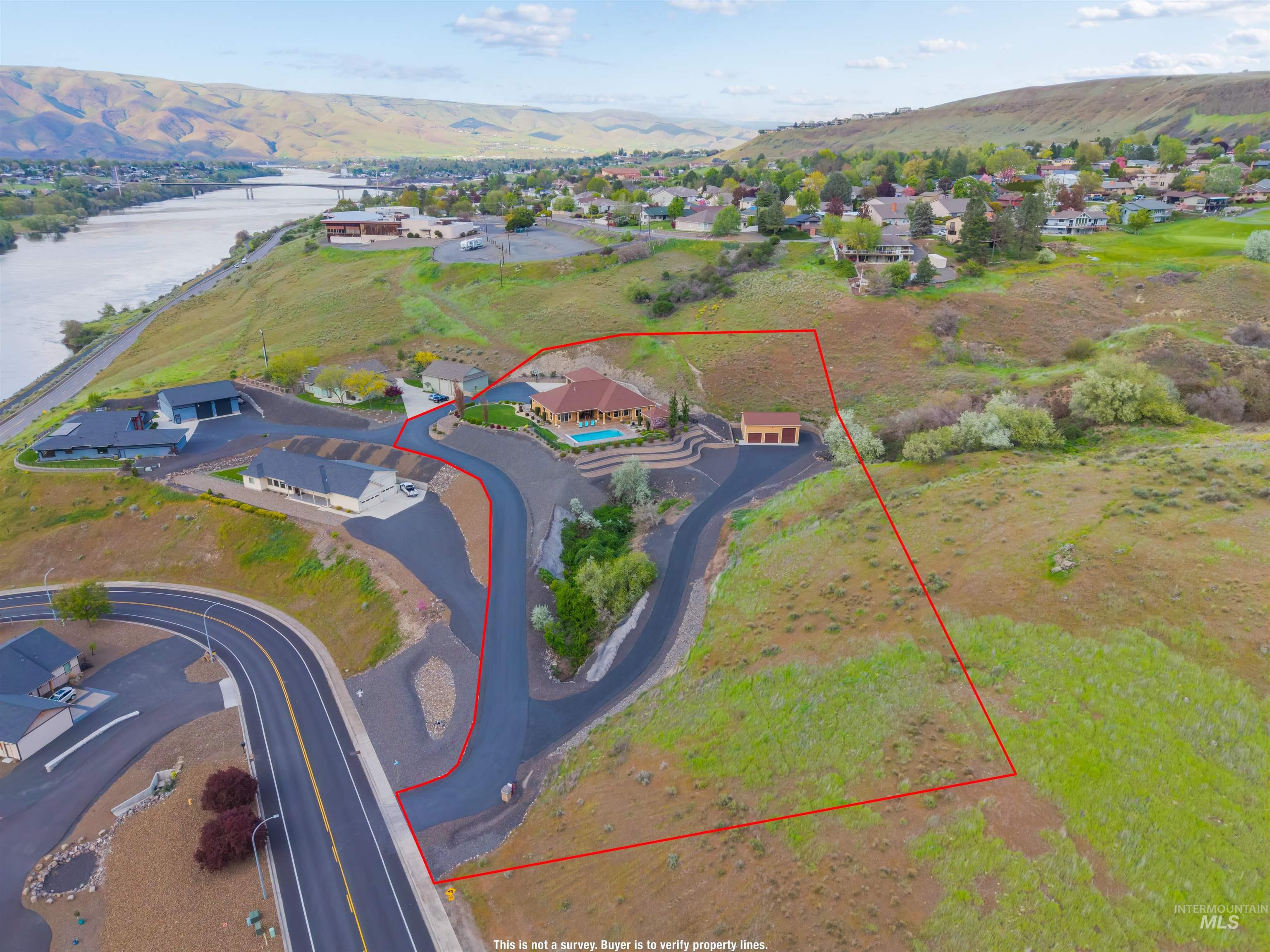 3703 Rio Vista Dr., Lewiston, Idaho 83501, 5 Bedrooms, 3 Bathrooms, Residential For Sale, Price $1,275,000, 98983690