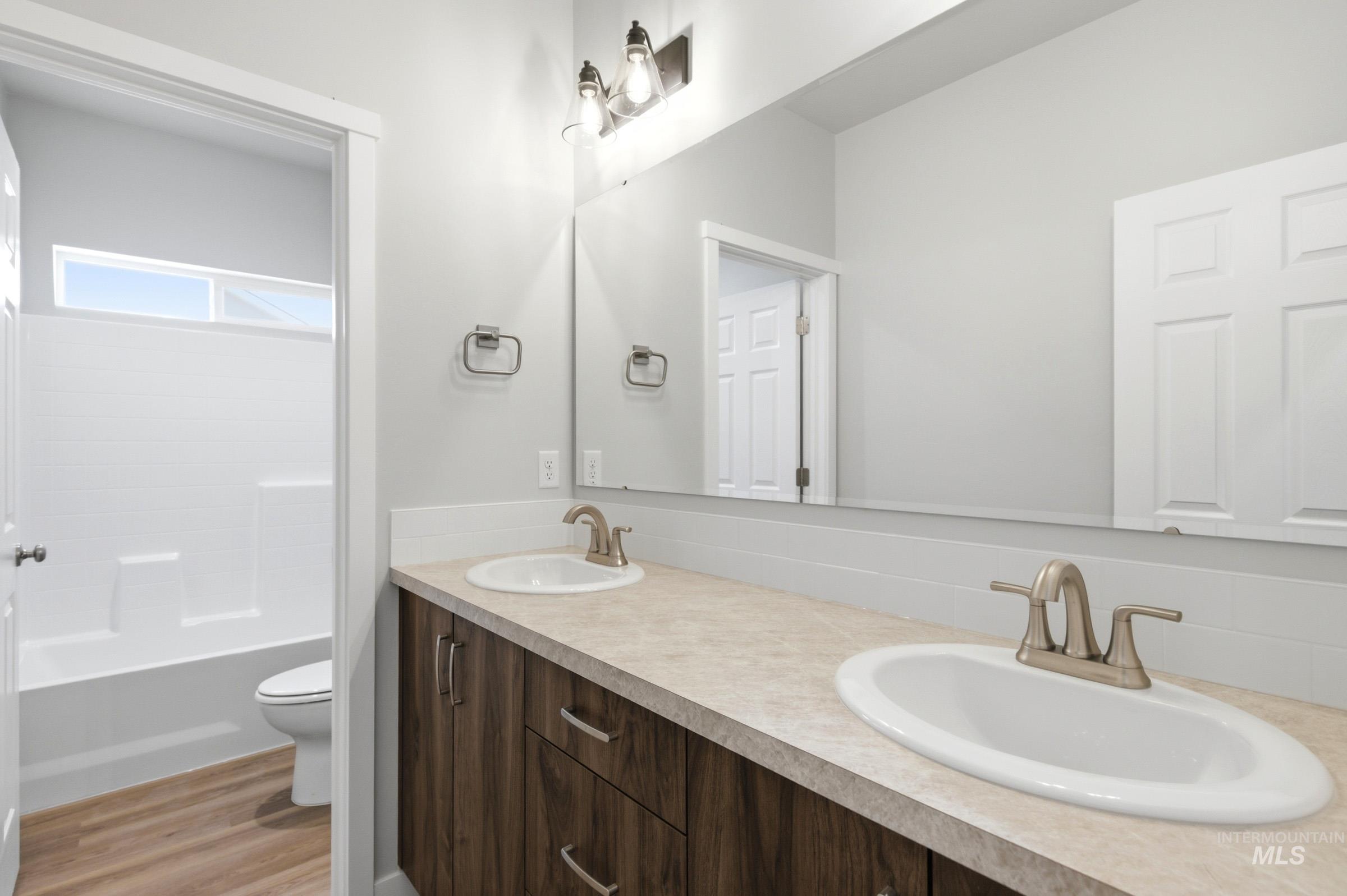 7103 E Marble Springs Dr, Nampa, Idaho 83687, 5 Bedrooms, 4.5 Bathrooms, Residential For Sale, Price $789,990,MLS 98983691