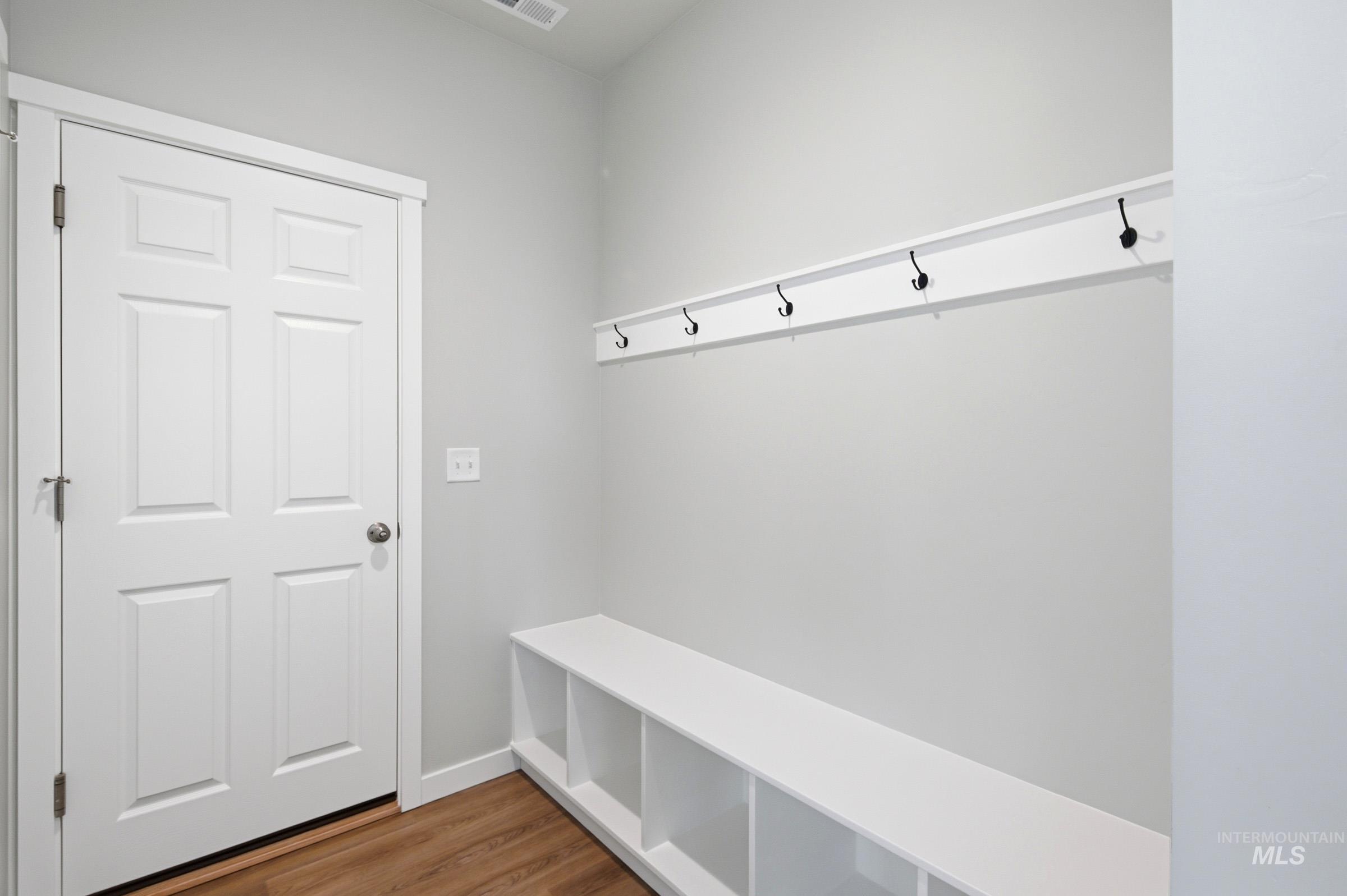 7103 E Marble Springs Dr, Nampa, Idaho 83687, 5 Bedrooms, 4.5 Bathrooms, Residential For Sale, Price $789,990,MLS 98983691