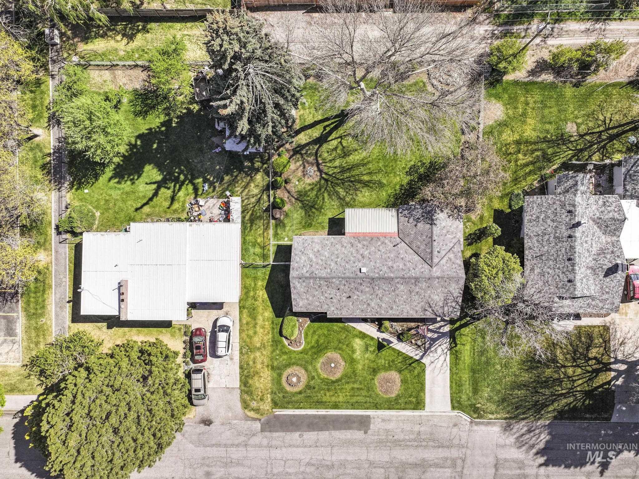 811 E Ave B, Jerome, Idaho 83338-6550, 5 Bedrooms, 2 Bathrooms, Residential For Sale, Price $350,000,MLS 98983692