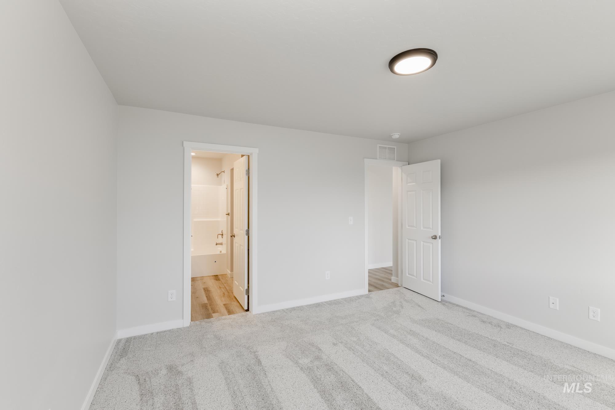 109 Idalou Way, Caldwell, Idaho 83605, 3 Bedrooms, 2 Bathrooms, Residential For Sale, Price $404,990,MLS 98983695