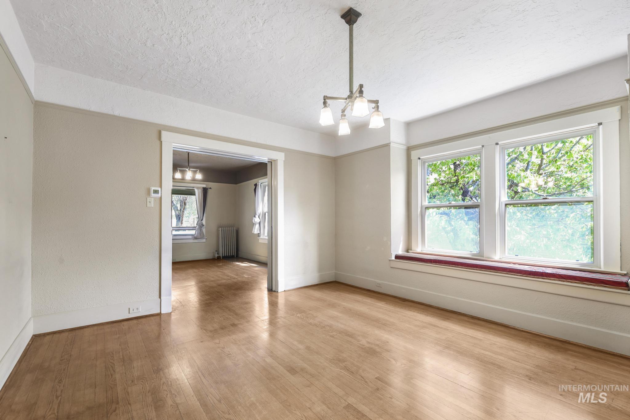 145 9th Ave N, Twin Falls, Idaho 83301, 4 Bedrooms, 2 Bathrooms, Residential For Sale, Price $350,000,MLS 98983696