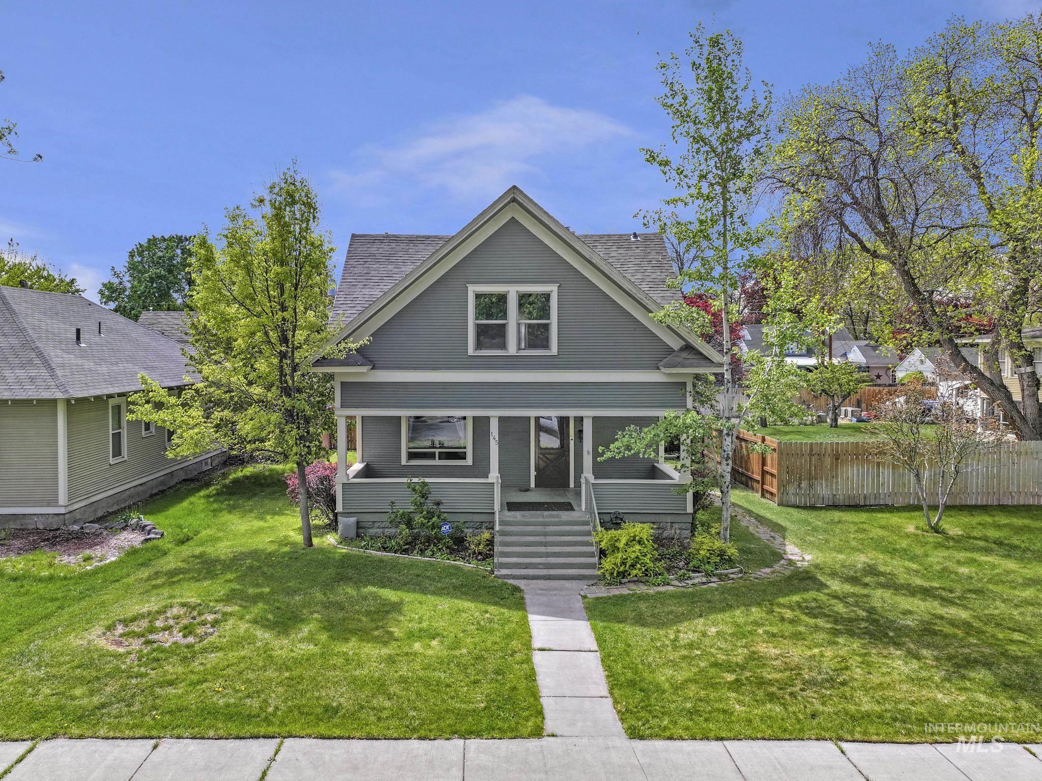 145 9th Ave N, Twin Falls, Idaho 83301, 4 Bedrooms, 2 Bathrooms, Residential For Sale, Price $350,000,MLS 98983696