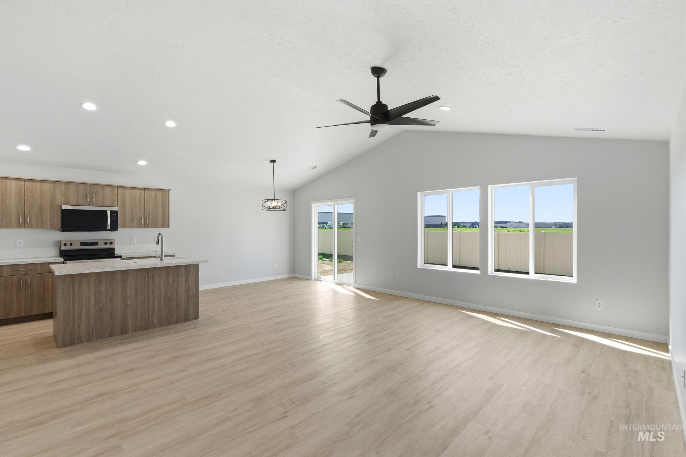 4116 Austin St, Caldwell, Idaho 83605, 3 Bedrooms, 2 Bathrooms, Residential For Sale, Price $414,990, 98983697
