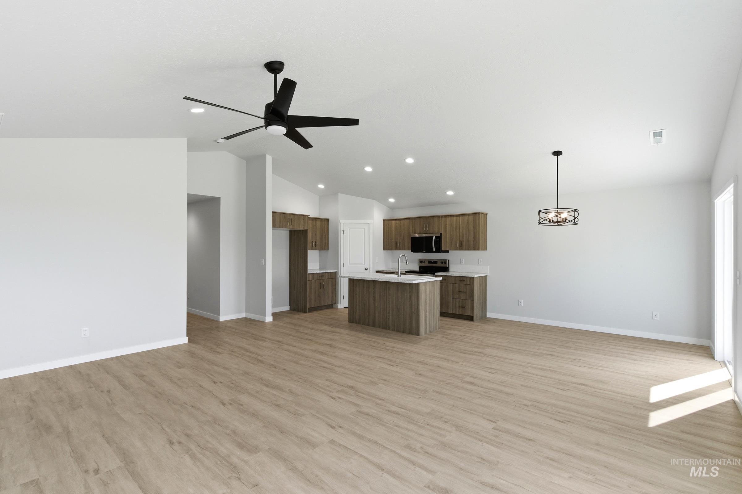 4116 Austin St, Caldwell, Idaho 83605, 3 Bedrooms, 2 Bathrooms, Residential For Sale, Price $414,990, 98983697