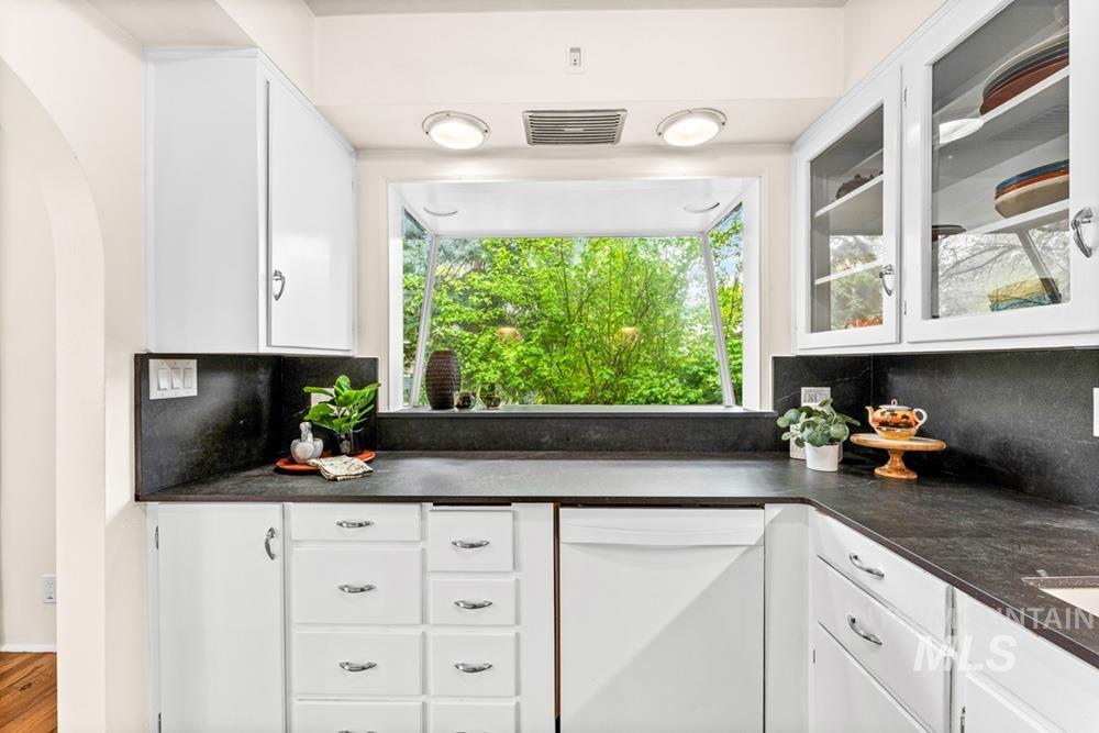 1511 N 23rd St, Boise, Idaho 83702, 3 Bedrooms, 2 Bathrooms, Residential For Sale, Price $1,080,000, 98983698