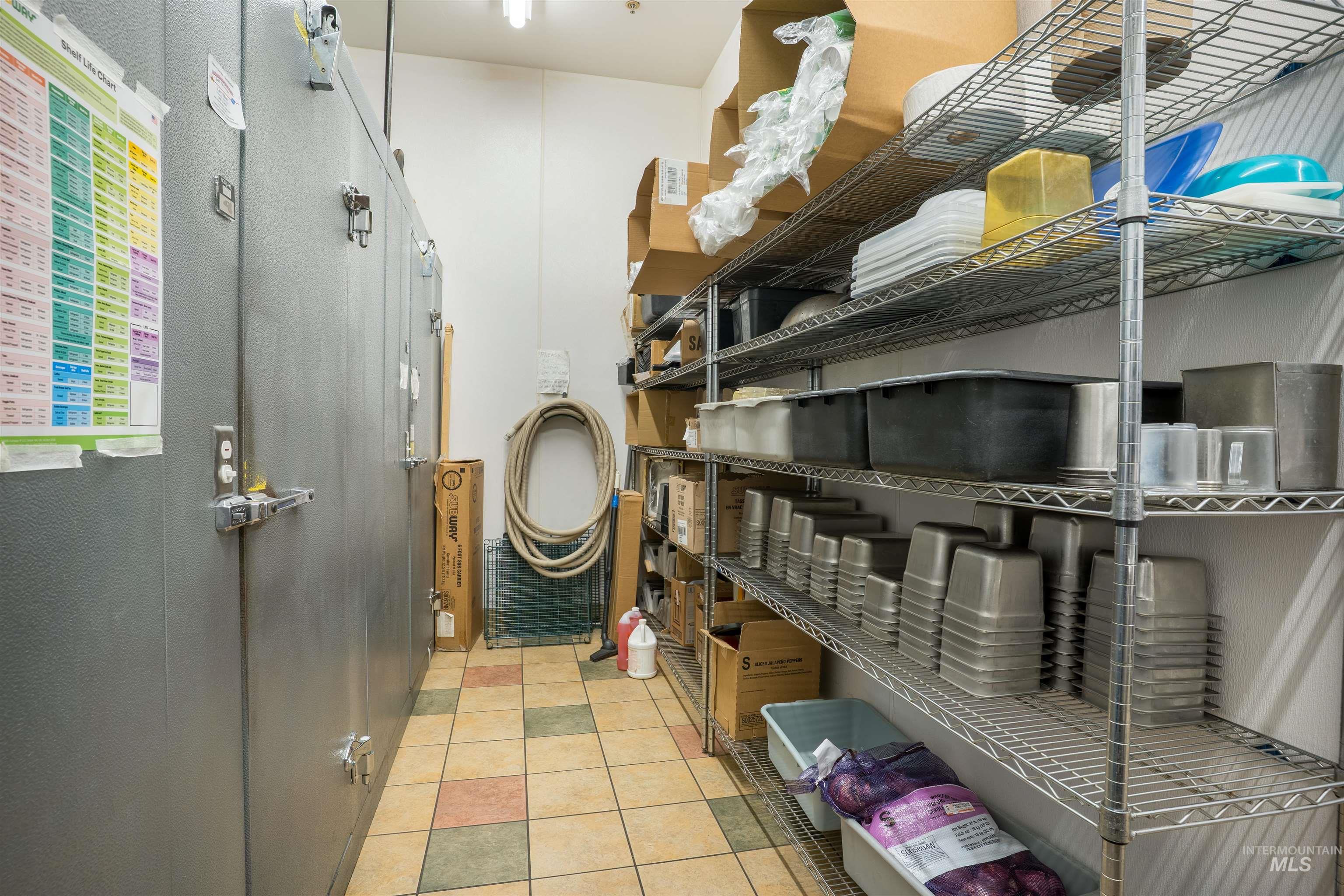 573 S Idaho St, Wendell, Idaho 83355-5242, Business/Commercial For Sale, Price $900,000, 98983702