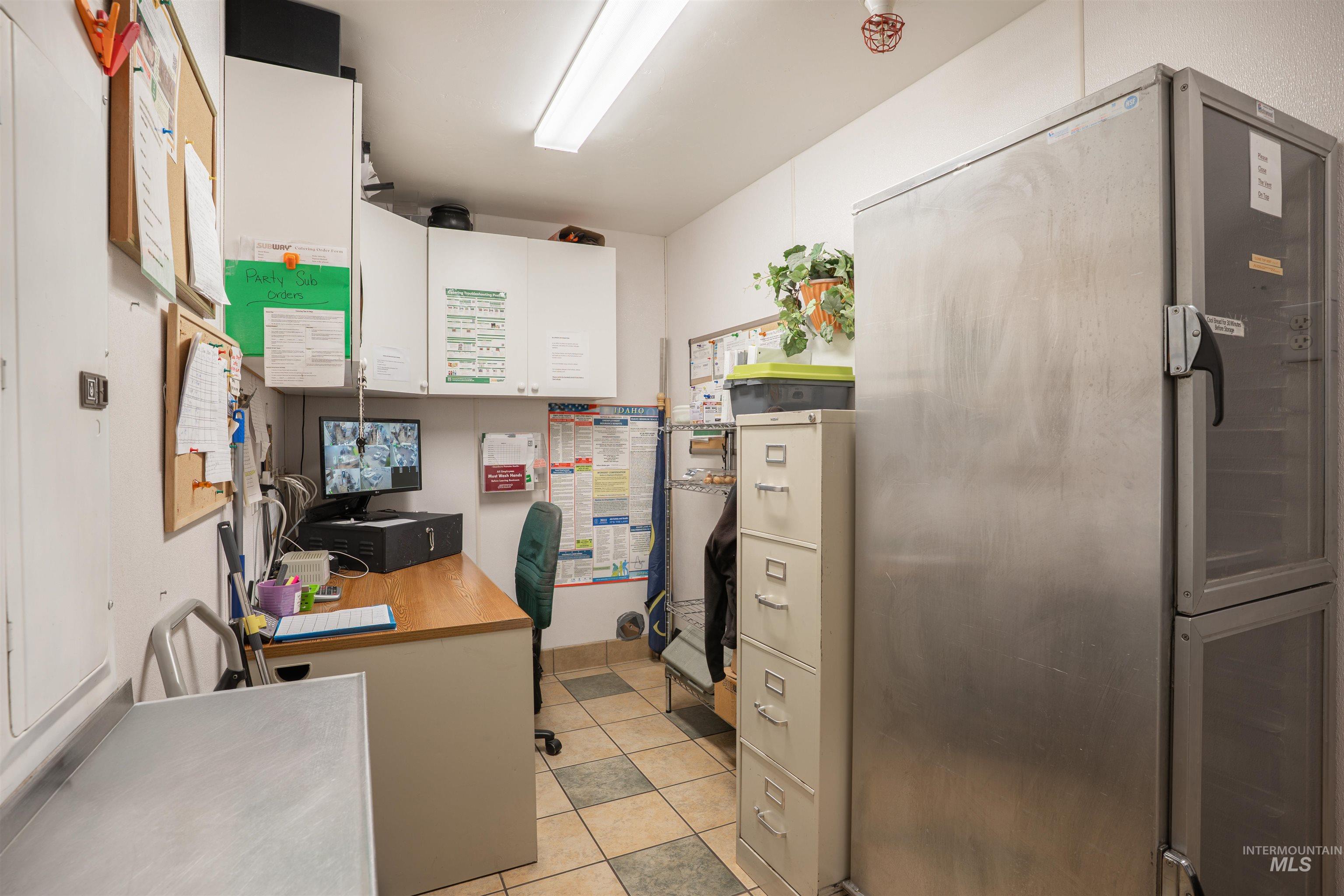 573 S Idaho St, Wendell, Idaho 83355-5242, Business/Commercial For Sale, Price $900,000, 98983702