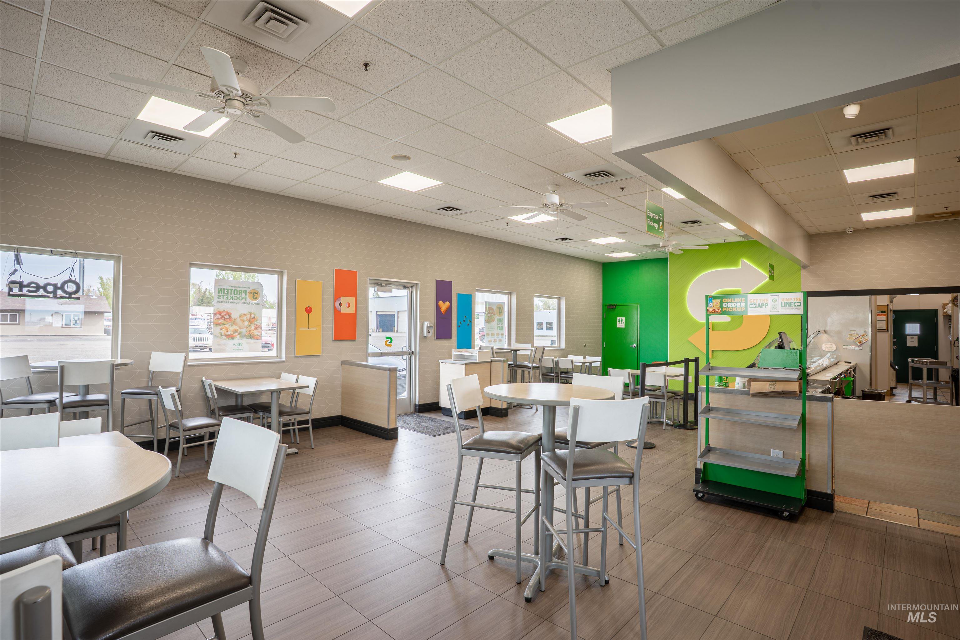 573 S Idaho St, Wendell, Idaho 83355-5242, Business/Commercial For Sale, Price $900,000, 98983702