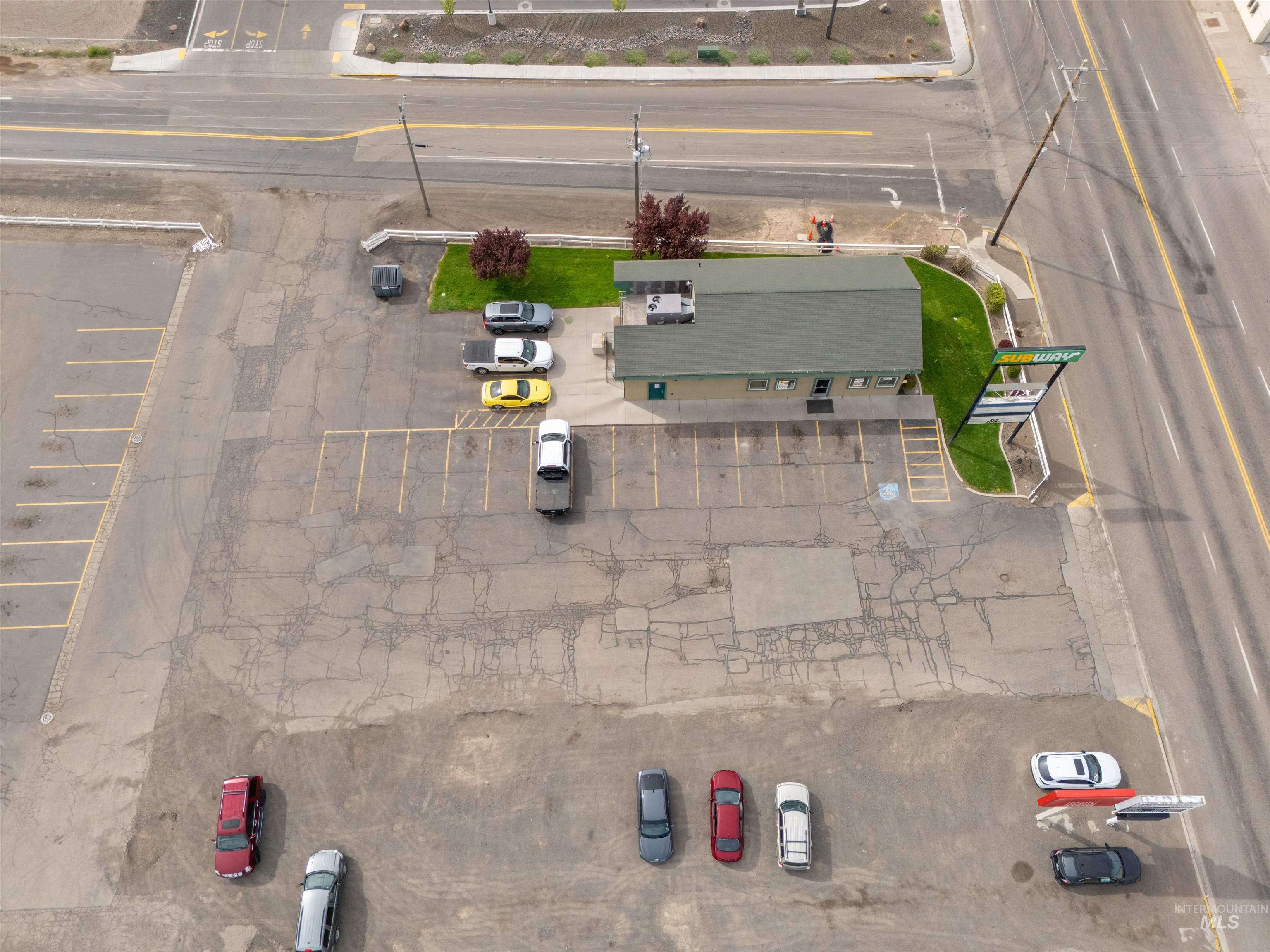 573 S Idaho St, Wendell, Idaho 83355-5242, Business/Commercial For Sale, Price $900,000, 98983702