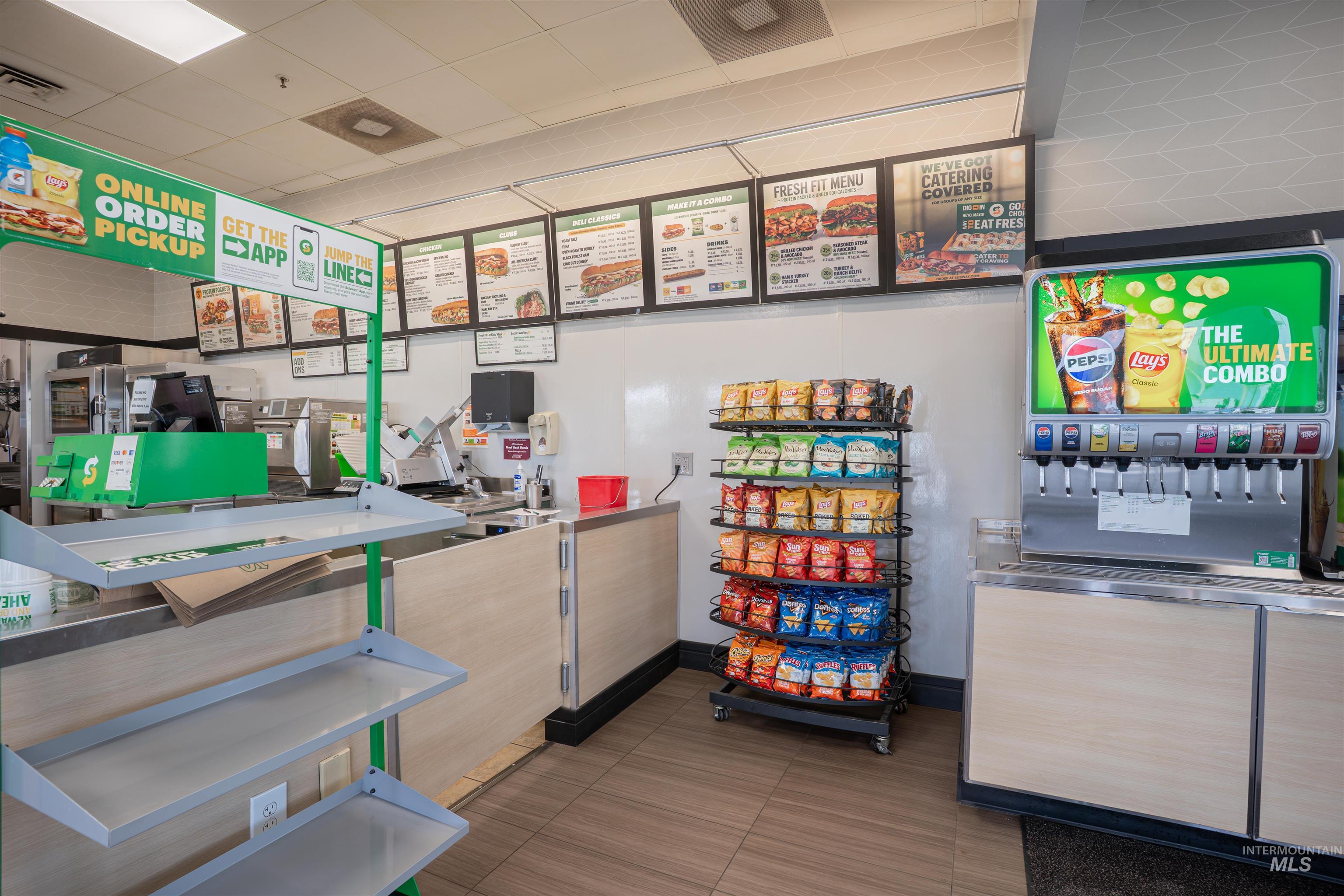 573 S Idaho St, Wendell, Idaho 83355-5242, Business/Commercial For Sale, Price $900,000, 98983702