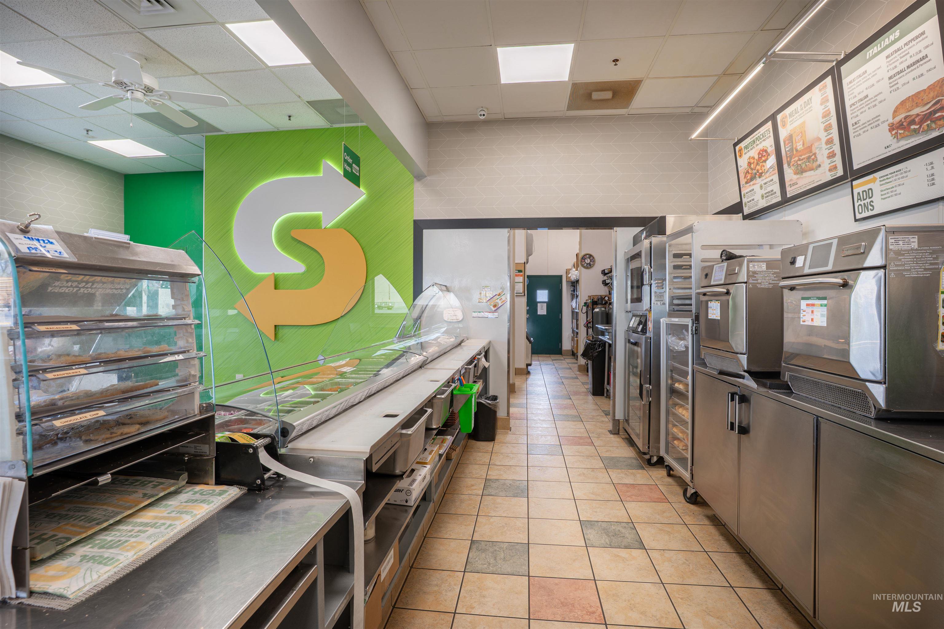 573 S Idaho St, Wendell, Idaho 83355-5242, Business/Commercial For Sale, Price $900,000, 98983702