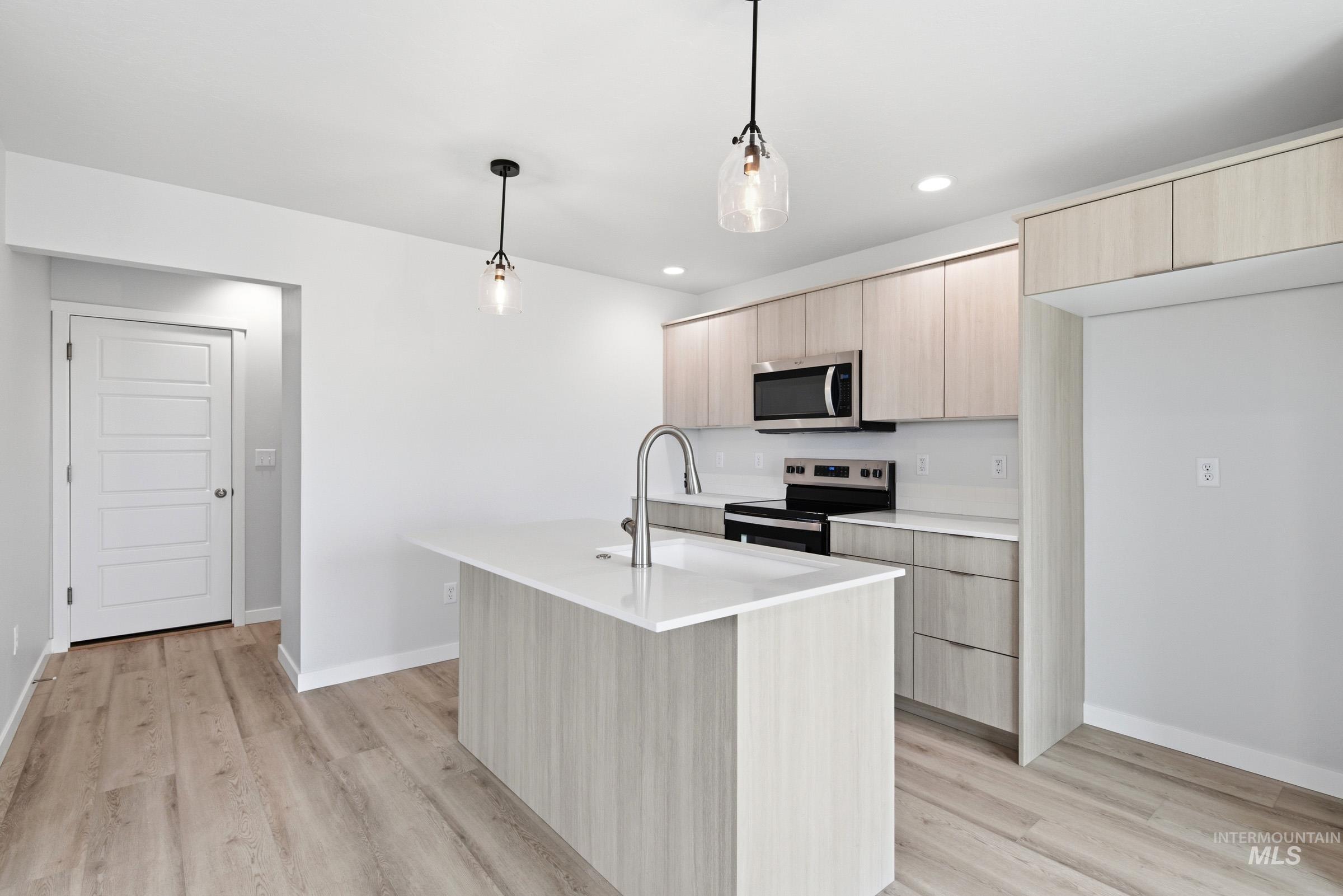 10770 Rutland St, Caldwell, Idaho 83605, 3 Bedrooms, 2.5 Bathrooms, Residential For Sale, Price $374,990,MLS 98983703