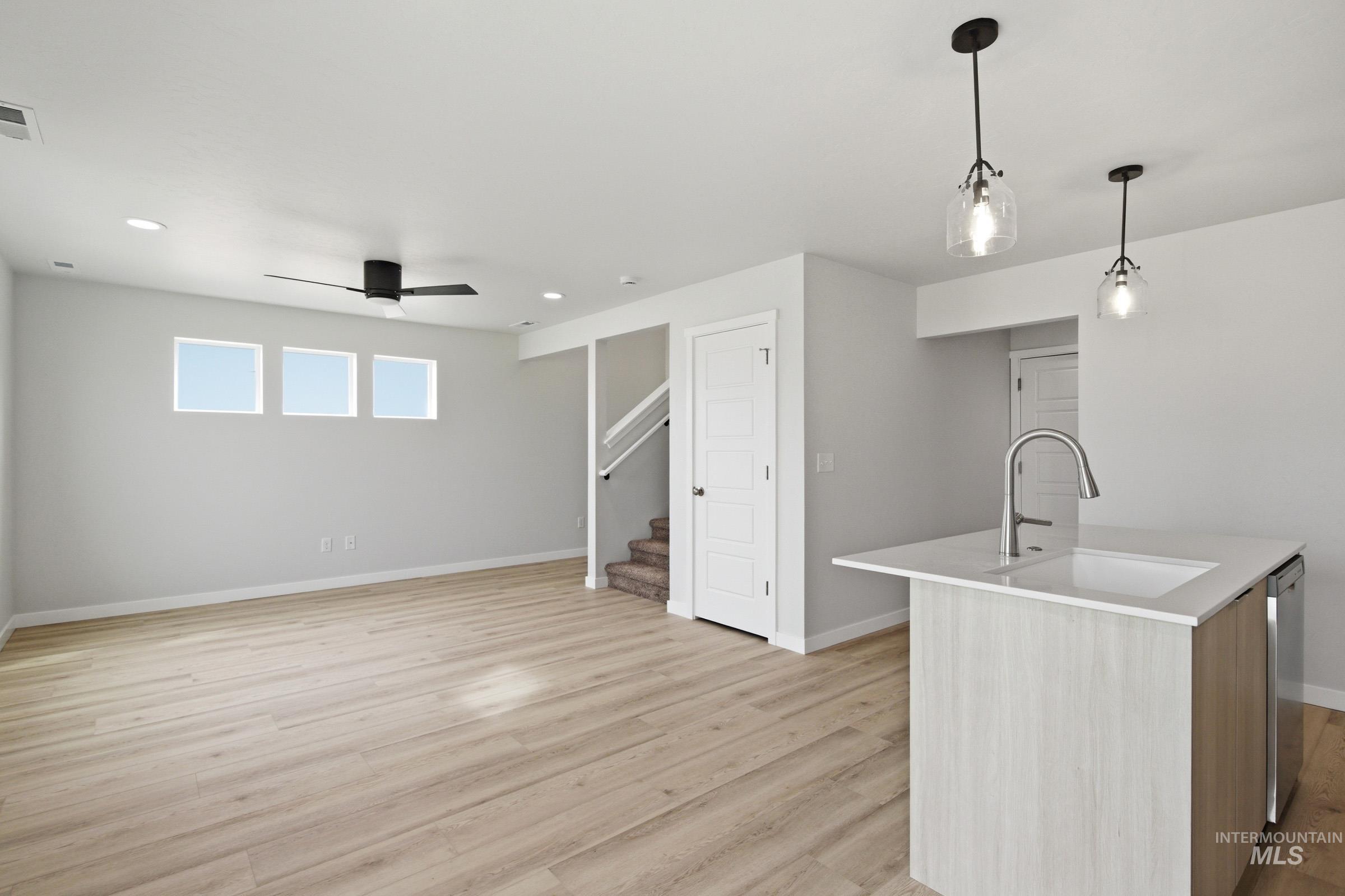 10770 Rutland St, Caldwell, Idaho 83605, 3 Bedrooms, 2.5 Bathrooms, Residential For Sale, Price $374,990,MLS 98983703