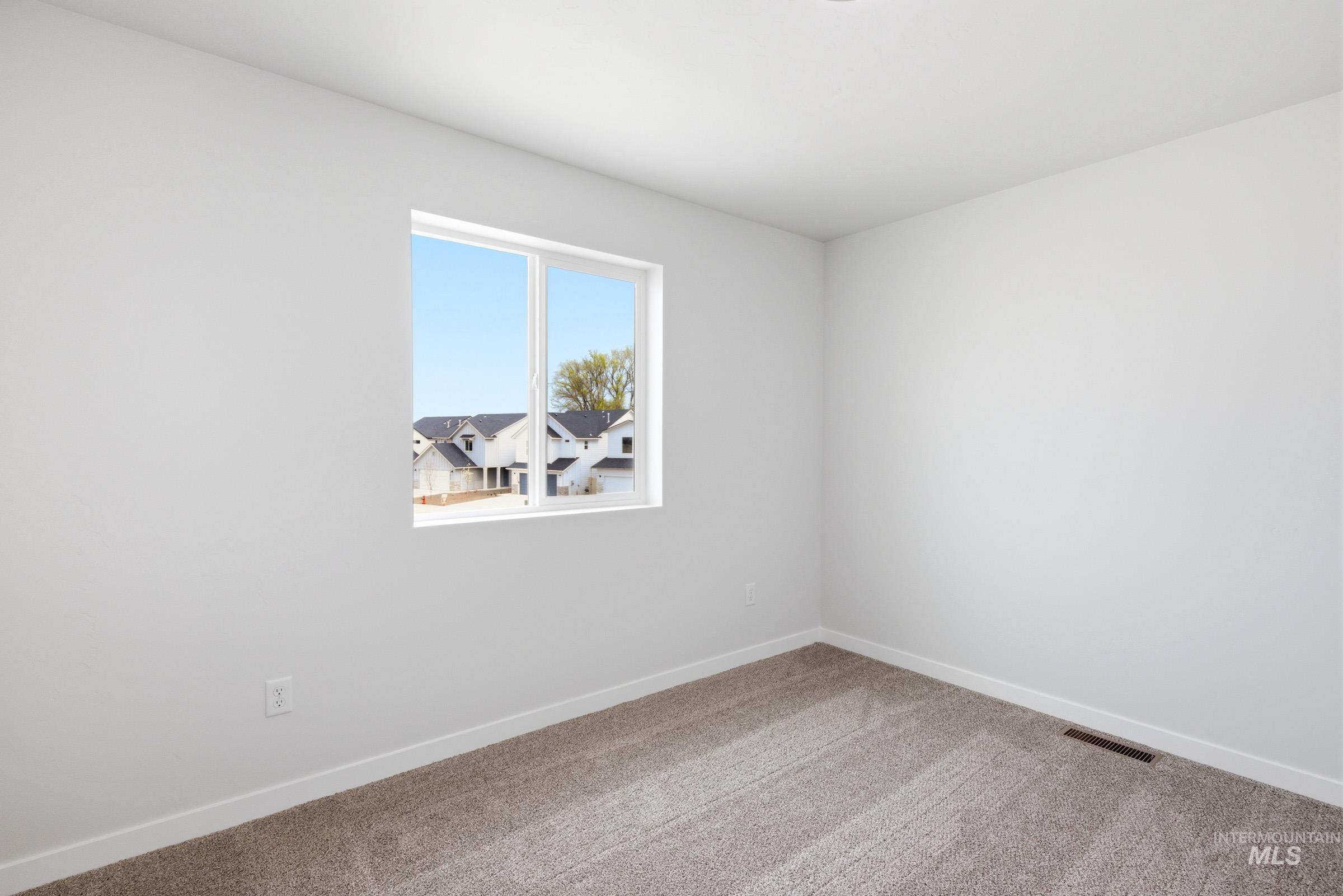 10770 Rutland St, Caldwell, Idaho 83605, 3 Bedrooms, 2.5 Bathrooms, Residential For Sale, Price $374,990,MLS 98983703