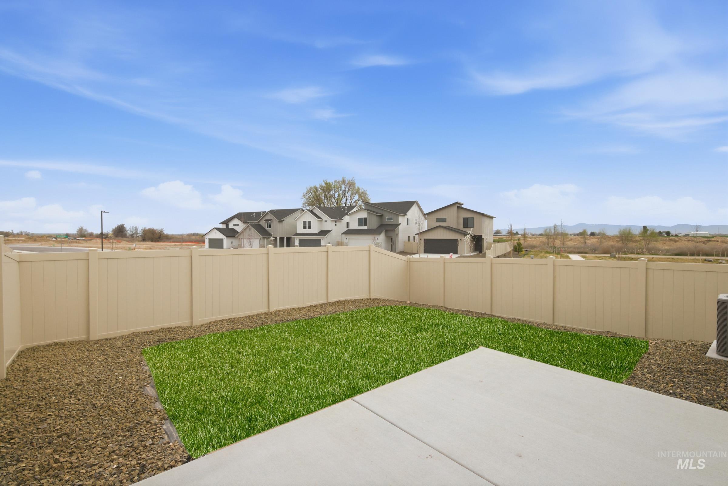 10770 Rutland St, Caldwell, Idaho 83605, 3 Bedrooms, 2.5 Bathrooms, Residential For Sale, Price $374,990,MLS 98983703