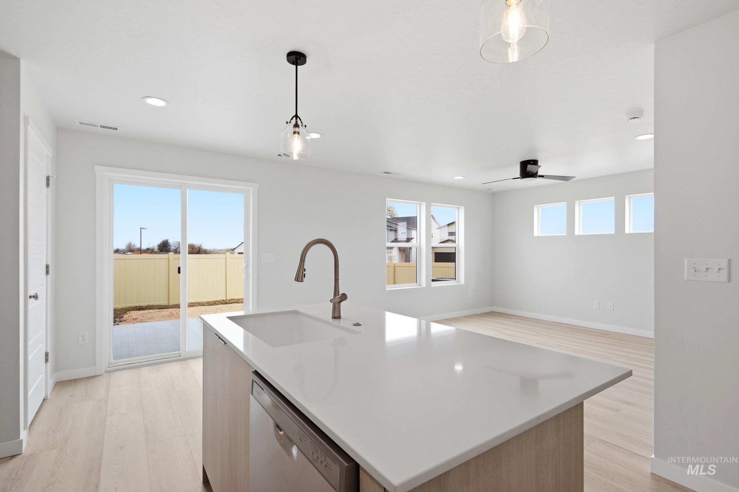 10770 Rutland St, Caldwell, Idaho 83605, 3 Bedrooms, 2.5 Bathrooms, Residential For Sale, Price $374,990,MLS 98983703