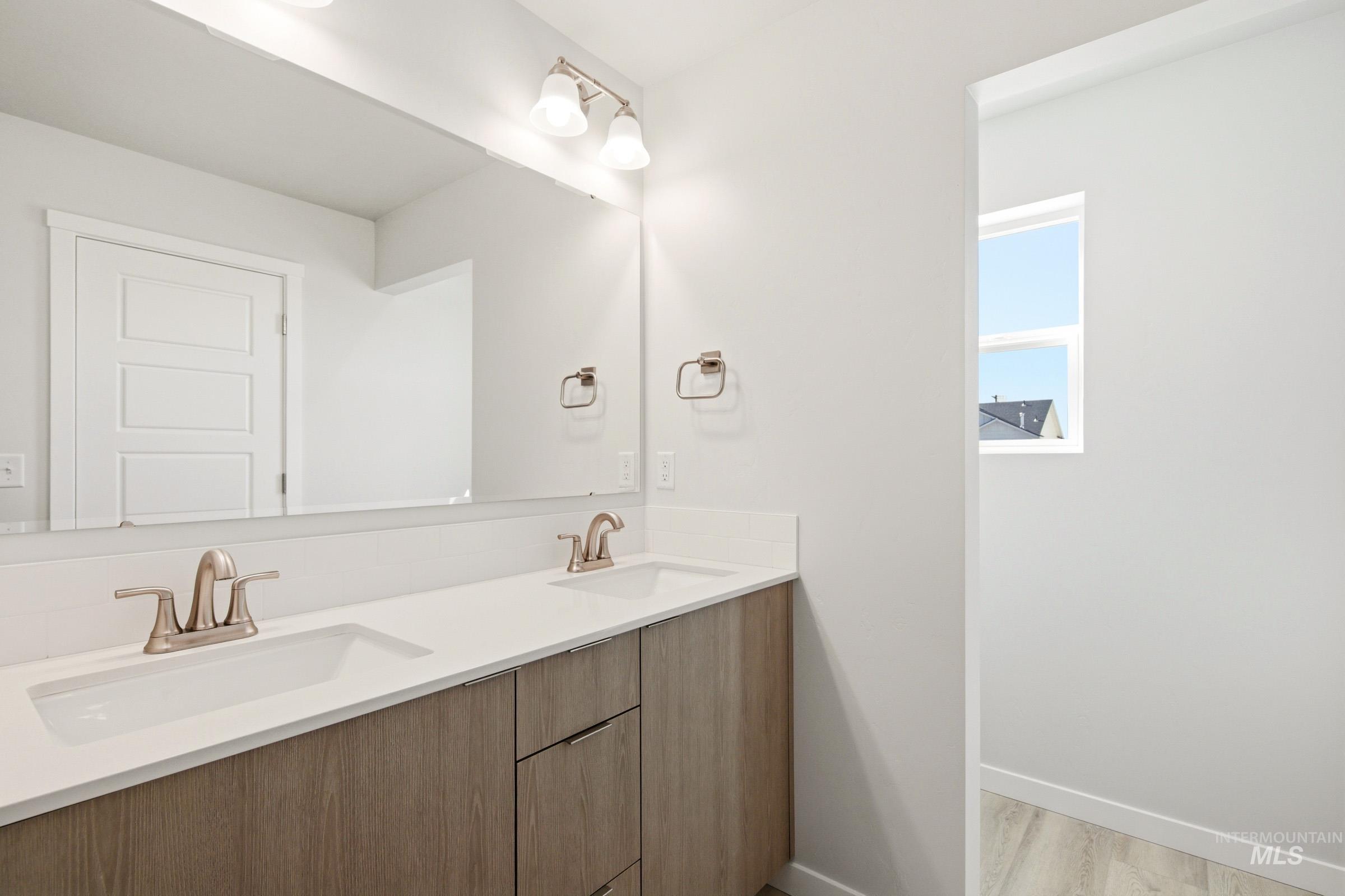 10794 Rutland St, Caldwell, Idaho 83605, 3 Bedrooms, 2.5 Bathrooms, Residential For Sale, Price $375,990,MLS 98983704