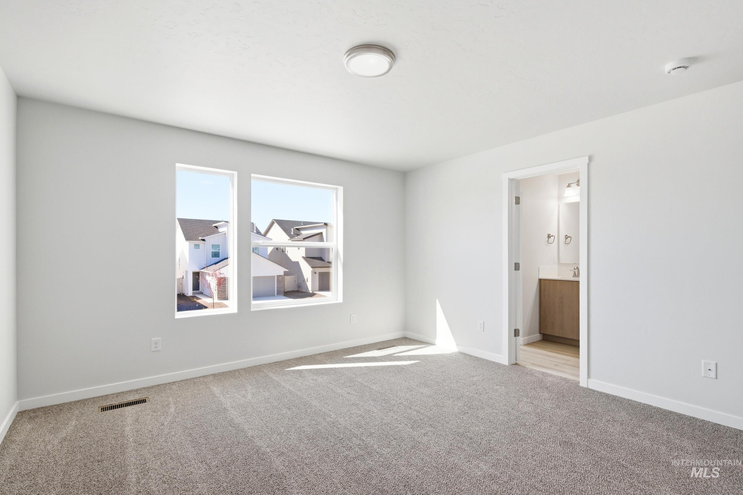 10800 Rutland St, Caldwell, Idaho 83605, 3 Bedrooms, 2.5 Bathrooms, Residential For Sale, Price $370,990,MLS 98983705