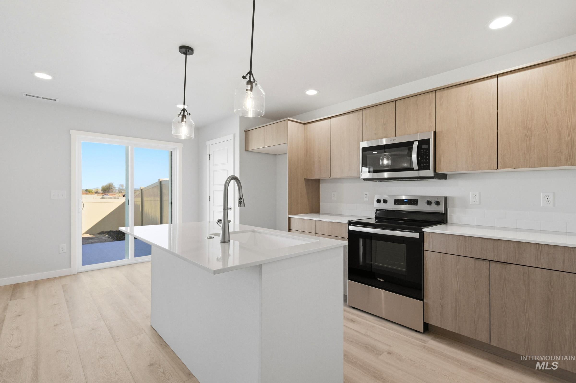 10800 Rutland St, Caldwell, Idaho 83605, 3 Bedrooms, 2.5 Bathrooms, Residential For Sale, Price $370,990,MLS 98983705