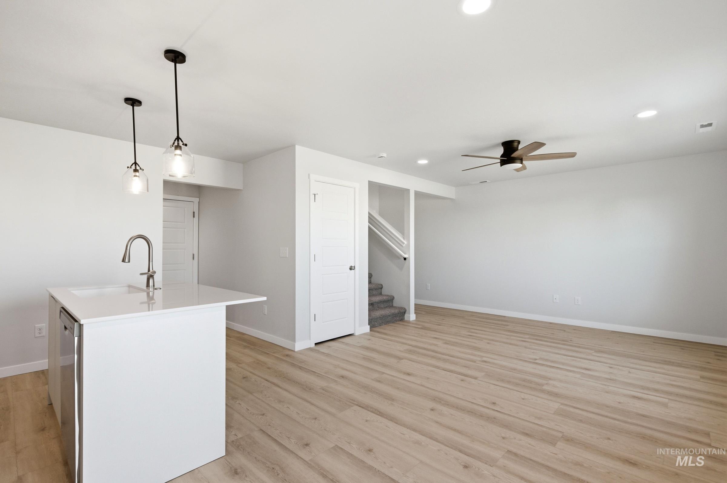 10800 Rutland St, Caldwell, Idaho 83605, 3 Bedrooms, 2.5 Bathrooms, Residential For Sale, Price $370,990,MLS 98983705