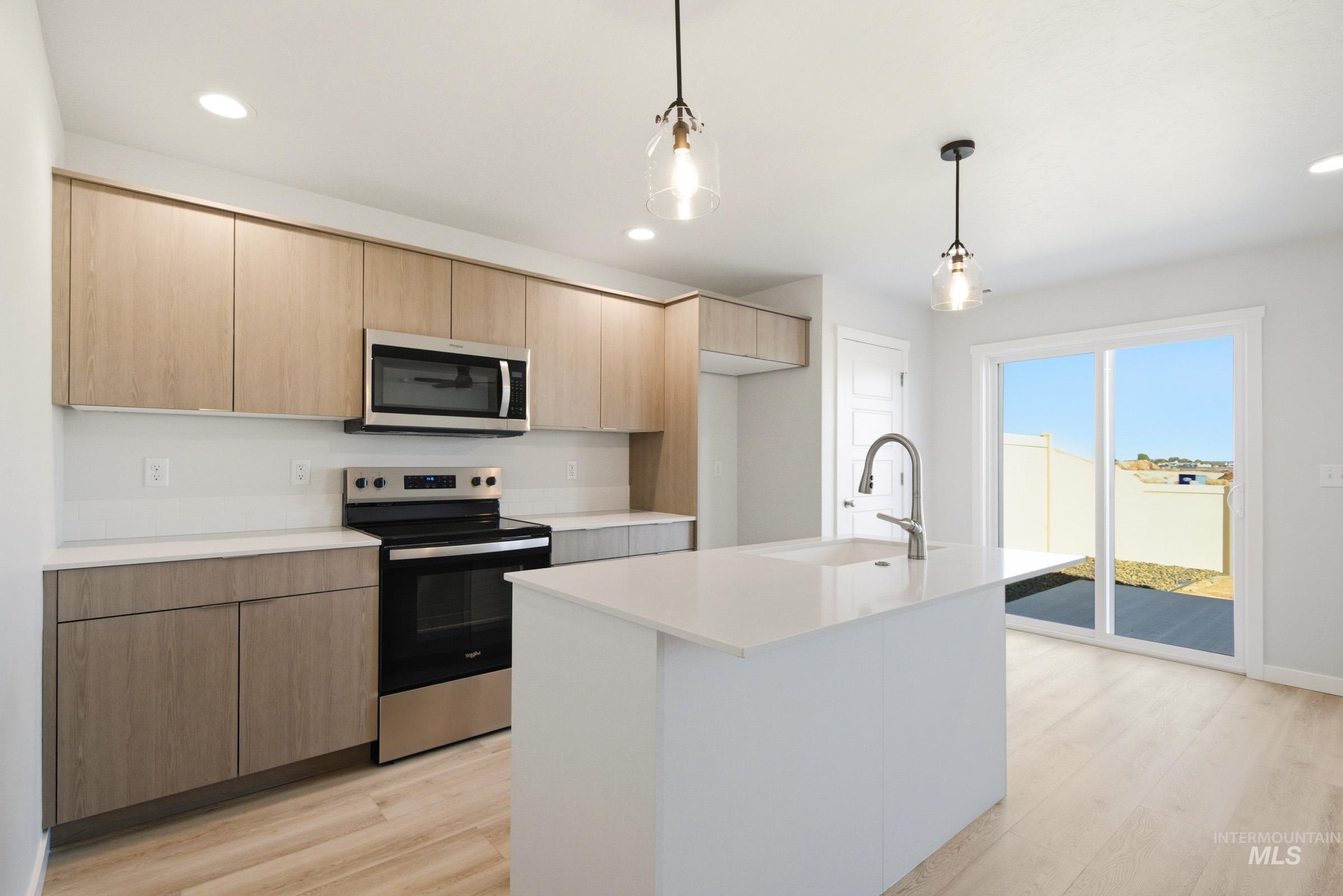 10806 Rutland St, Caldwell, Idaho 83605, 3 Bedrooms, 2.5 Bathrooms, Residential For Sale, Price $371,990,MLS 98983706