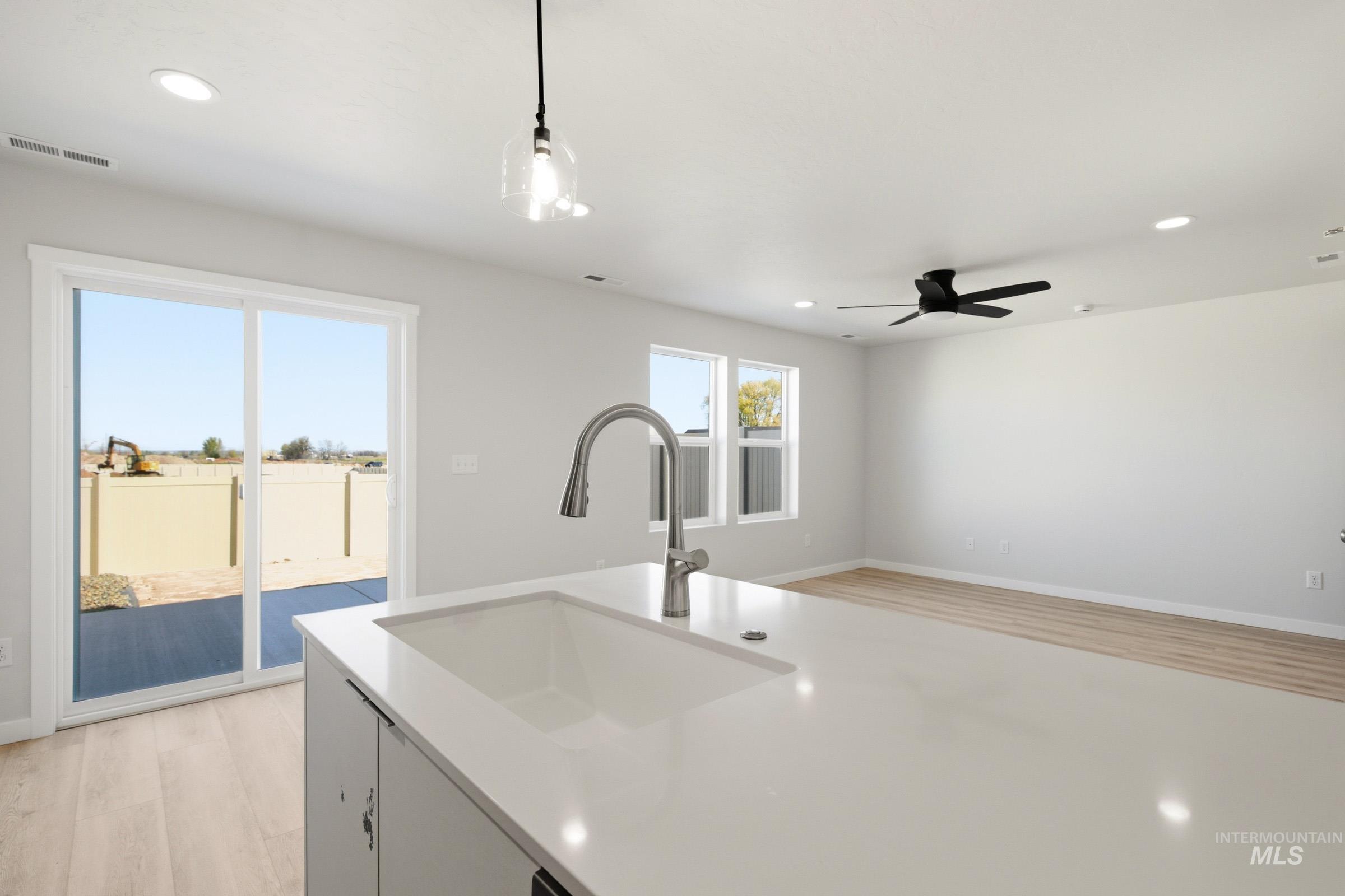 10806 Rutland St, Caldwell, Idaho 83605, 3 Bedrooms, 2.5 Bathrooms, Residential For Sale, Price $371,990,MLS 98983706