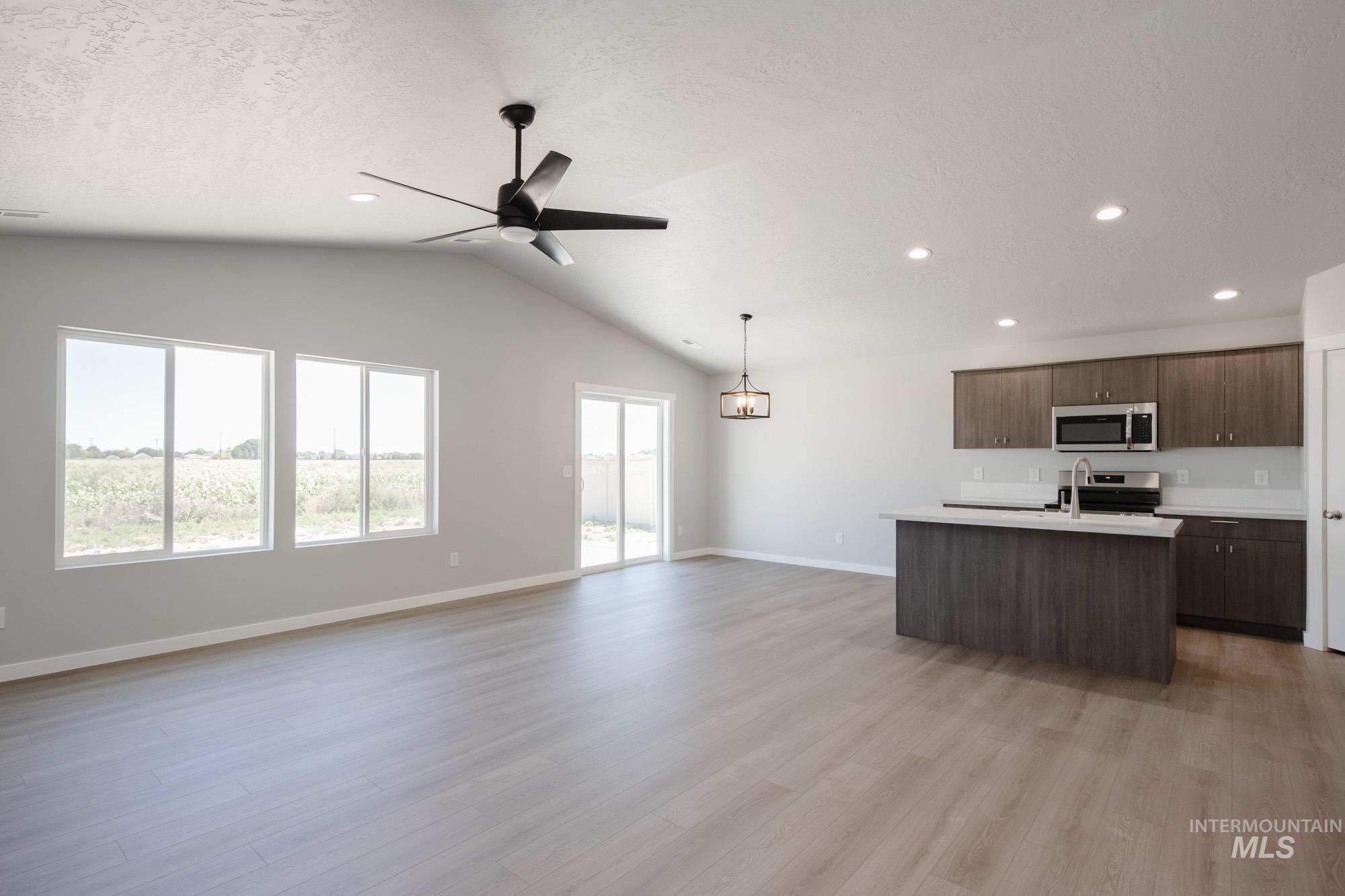 488 Waverly Ave, Middleton, Idaho 83644, 3 Bedrooms, 2 Bathrooms, Residential For Sale, Price $409,990, 98983708