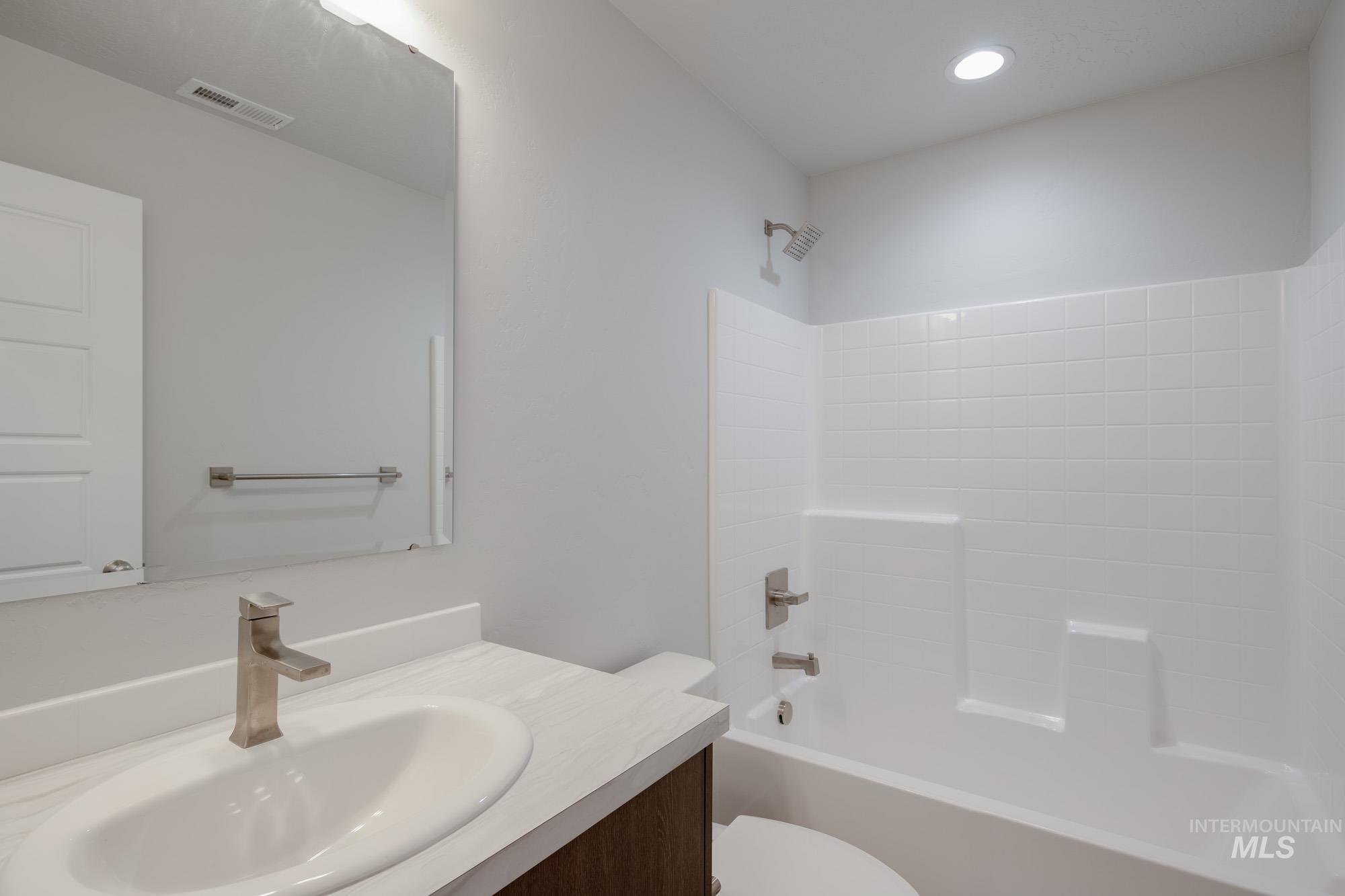 488 Waverly Ave, Middleton, Idaho 83644, 3 Bedrooms, 2 Bathrooms, Residential For Sale, Price $409,990, 98983708