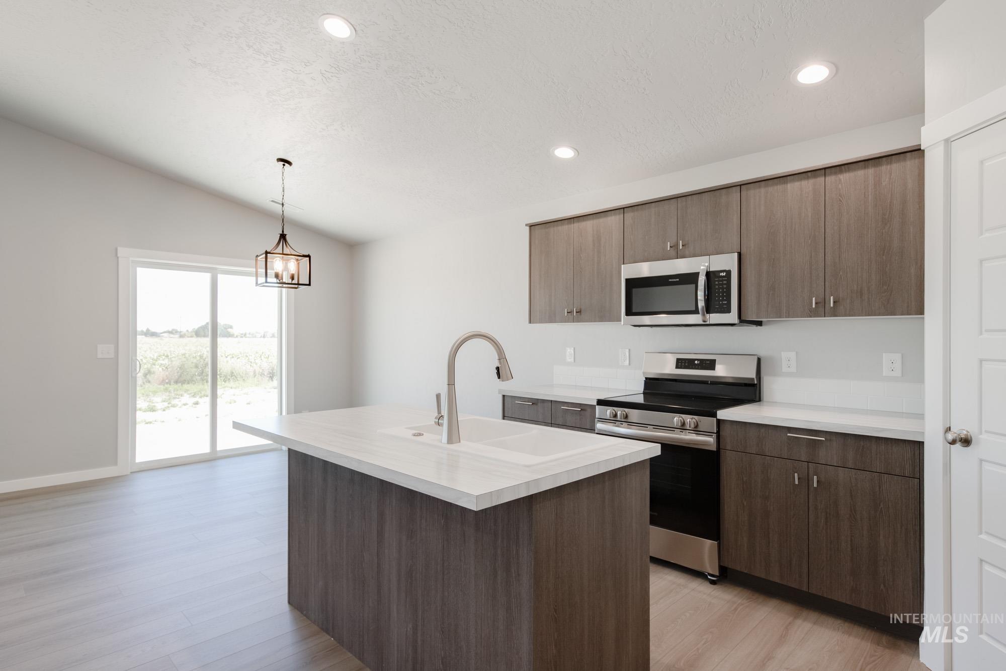 488 Waverly Ave, Middleton, Idaho 83644, 3 Bedrooms, 2 Bathrooms, Residential For Sale, Price $409,990, 98983708