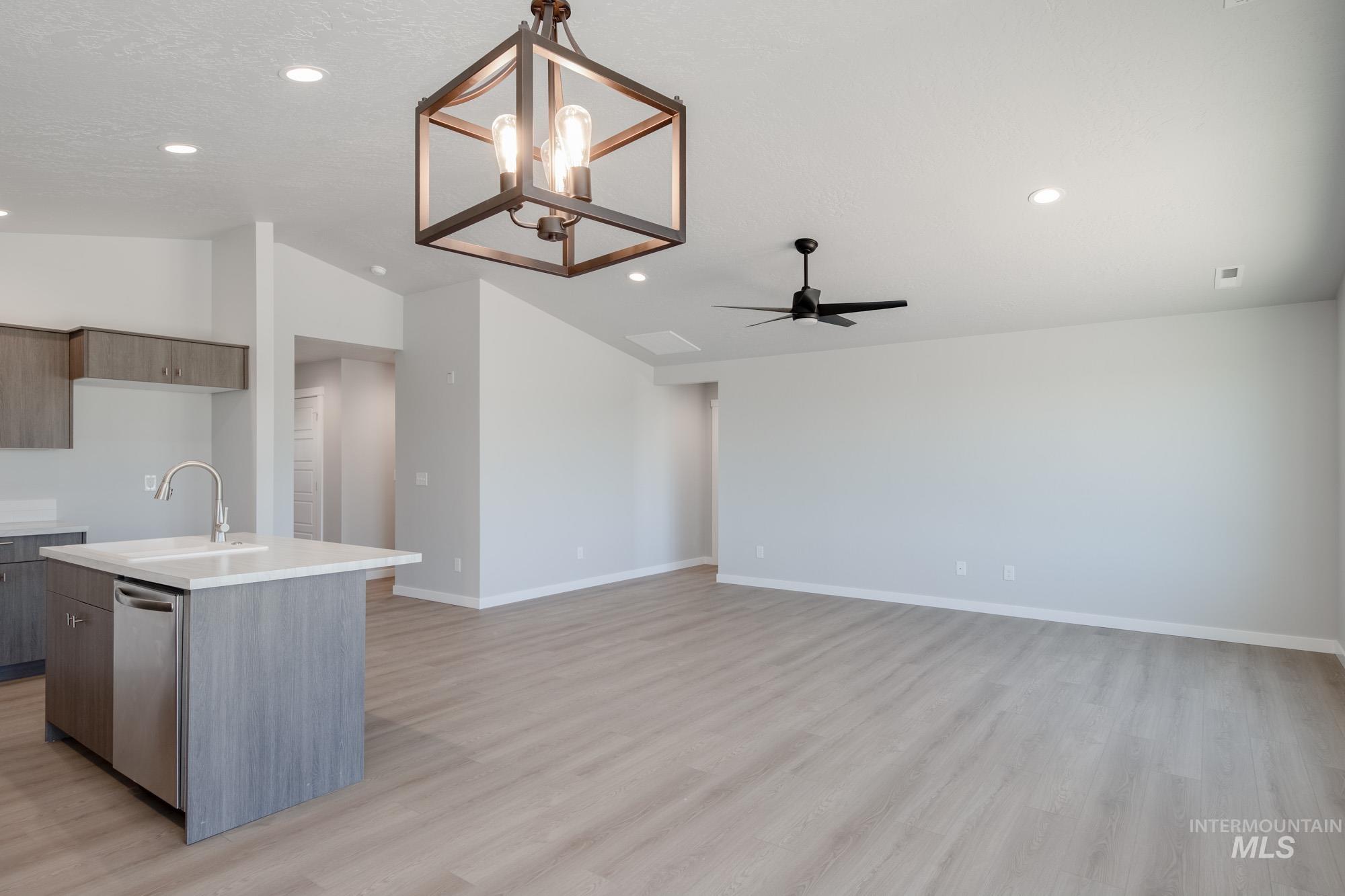 488 Waverly Ave, Middleton, Idaho 83644, 3 Bedrooms, 2 Bathrooms, Residential For Sale, Price $409,990, 98983708