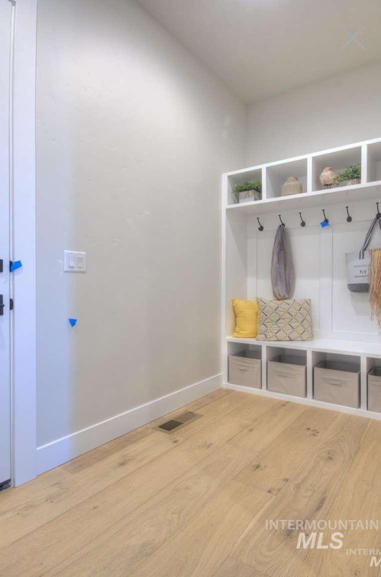 6016 S Aluet, Boise, Idaho 83709, 3 Bedrooms, 2.5 Bathrooms, Residential For Sale, Price $799,900, 98983709