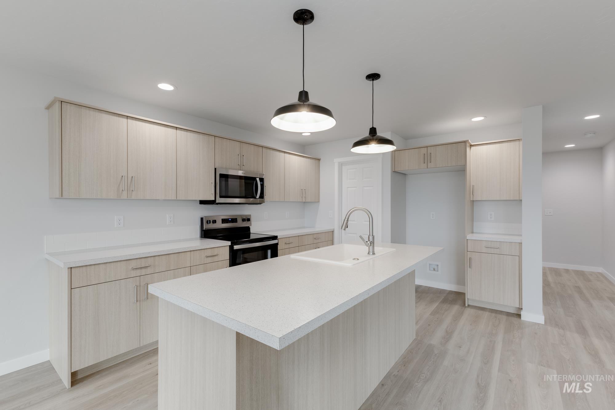 2941 W Taiban Creek Dr, Kuna, Idaho 83634, 4 Bedrooms, 2.5 Bathrooms, Residential For Sale, Price $474,990, 98983712