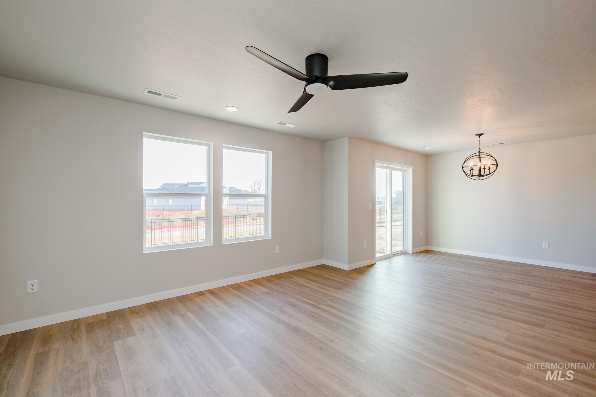 2927 W Taiban Creek Dr, Kuna, Idaho 83634, 3 Bedrooms, 2.5 Bathrooms, Residential For Sale, Price $428,990, 98983713