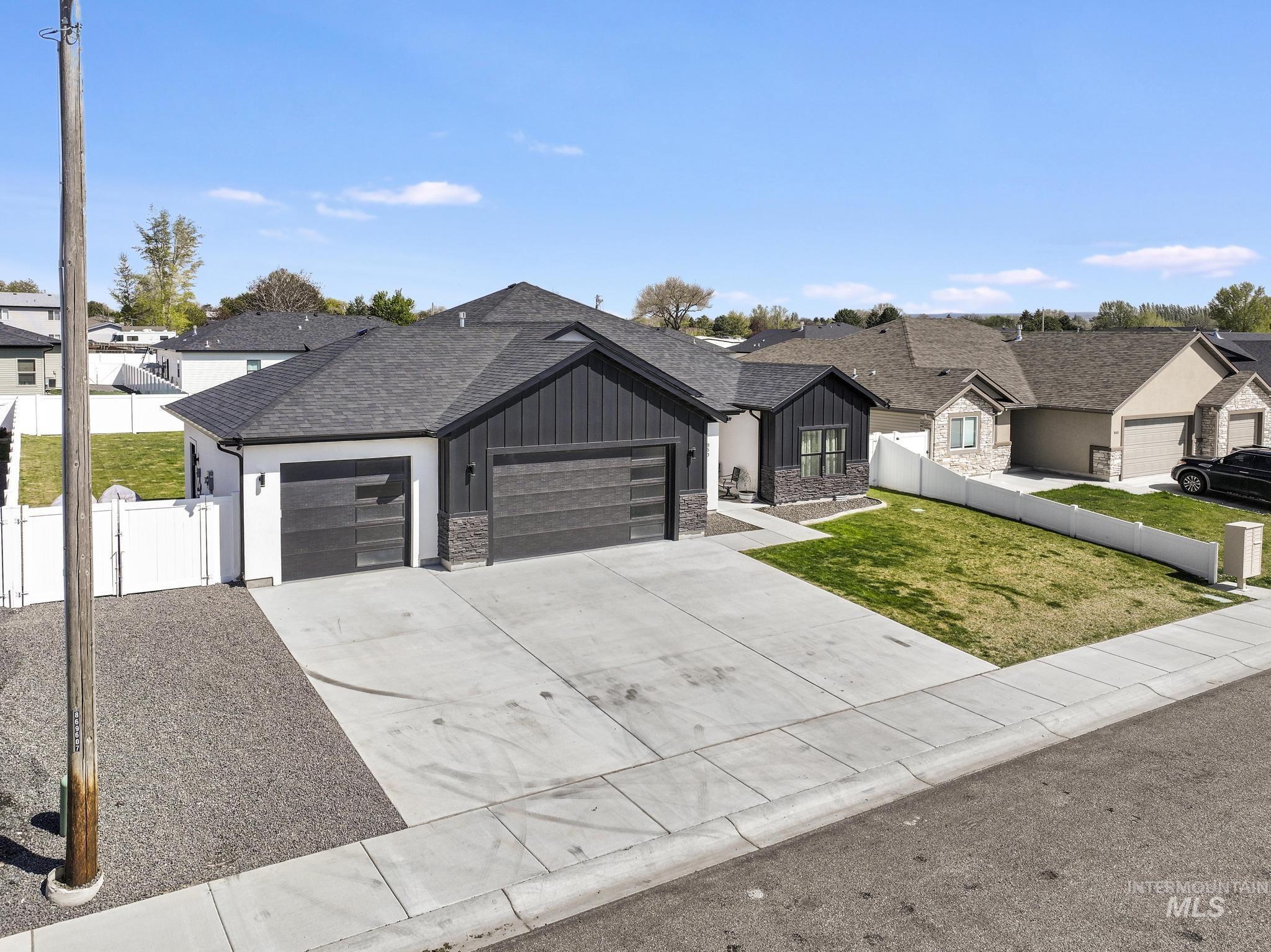 850 Cottonridge Way, Kimberly, Idaho 83341-5193, 3 Bedrooms, 2.5 Bathrooms, Residential For Sale, Price $539,900,MLS 98983717