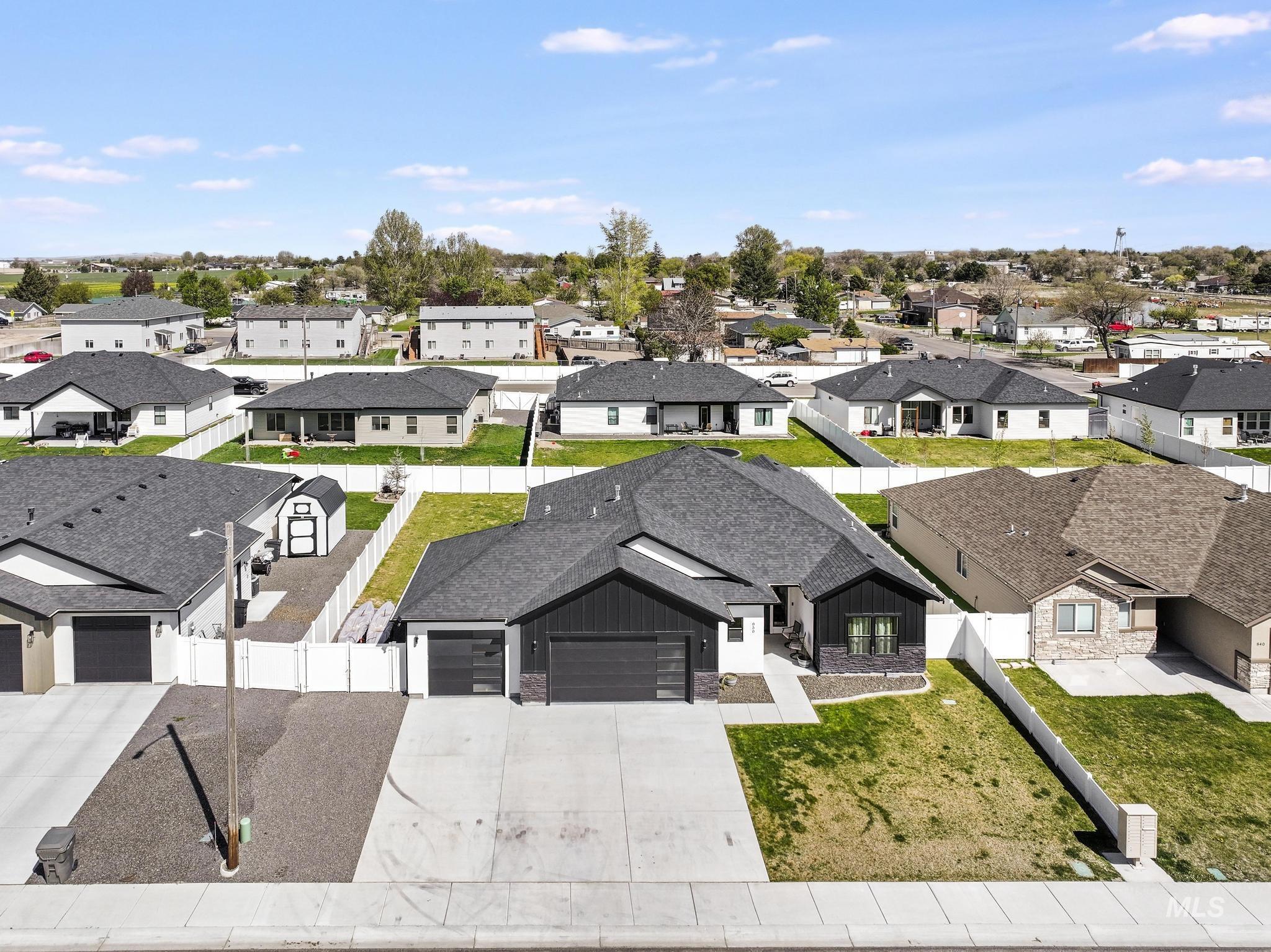 850 Cottonridge Way, Kimberly, Idaho 83341-5193, 3 Bedrooms, 2.5 Bathrooms, Residential For Sale, Price $539,900,MLS 98983717