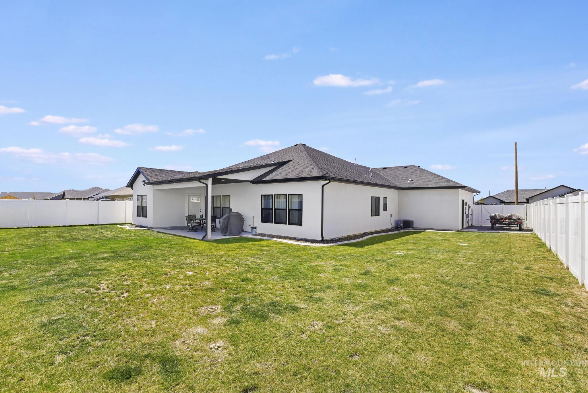 850 Cottonridge Way, Kimberly, Idaho 83341-5193, 3 Bedrooms, 2.5 Bathrooms, Residential For Sale, Price $539,900,MLS 98983717